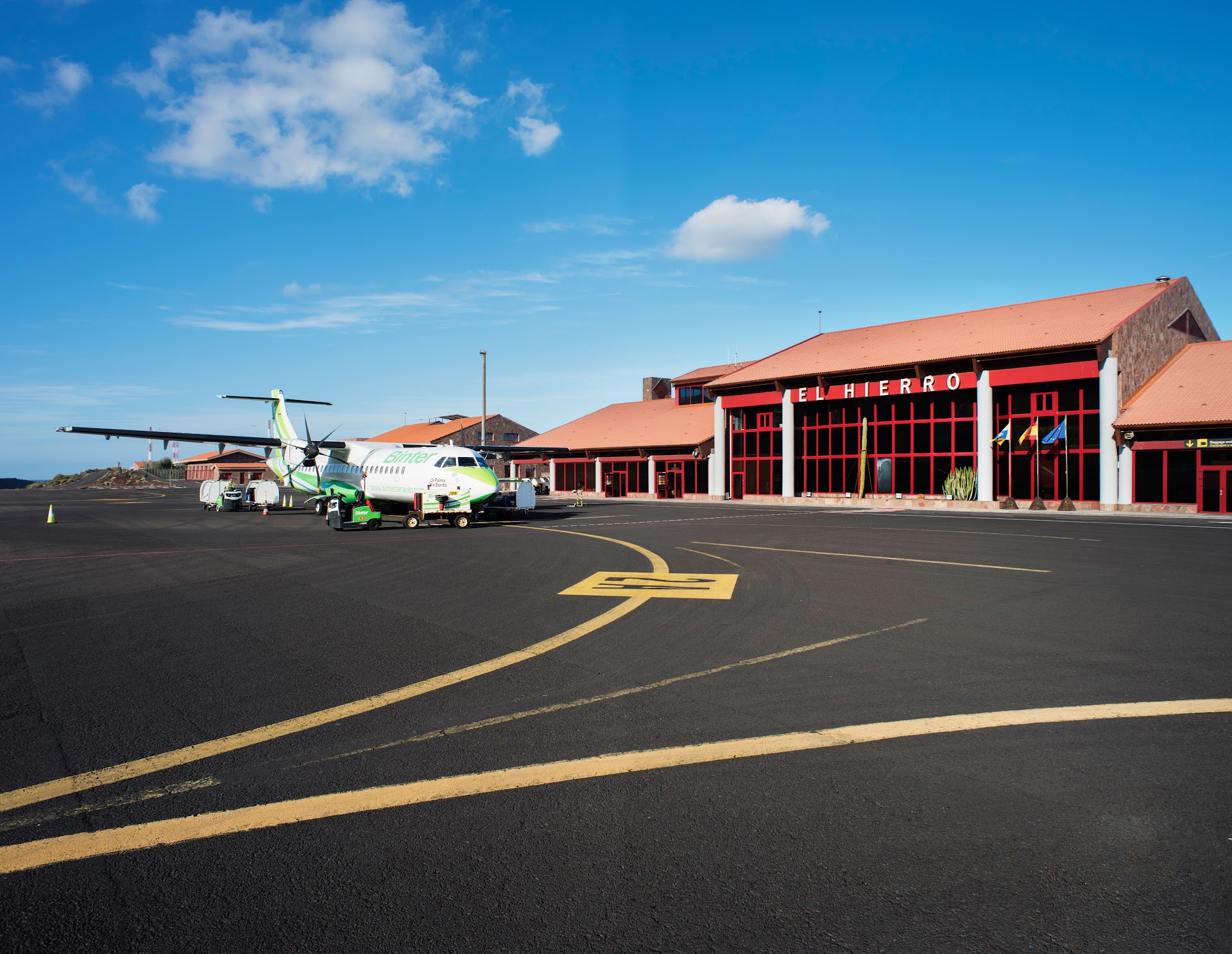El Hierro Airport (VDE)