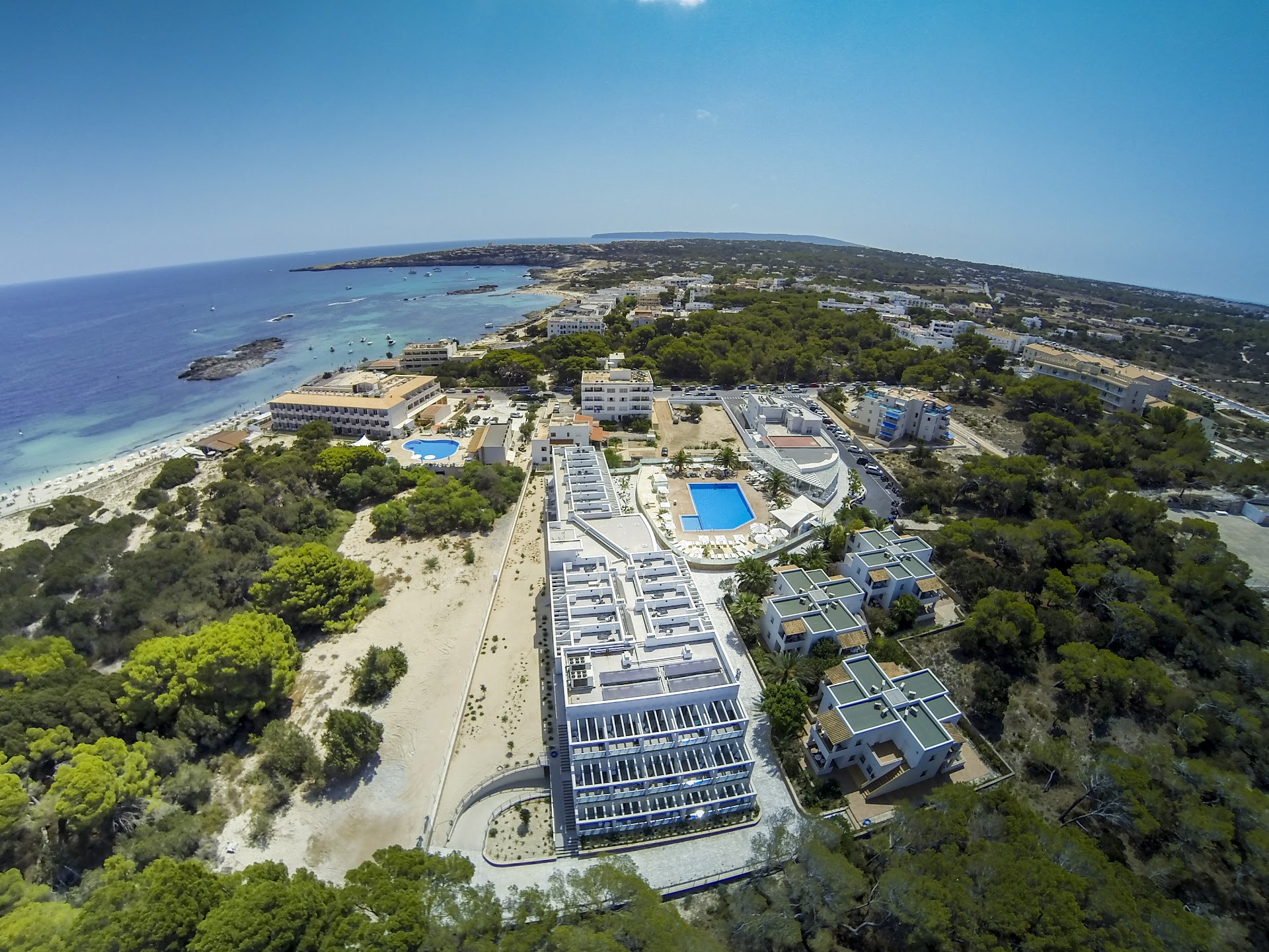 Yoga & Wellness in Cala Saona photo 1