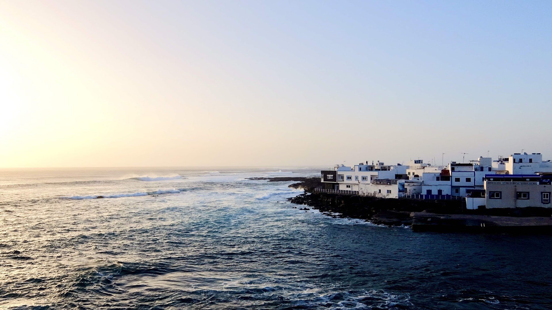 Alun Ocean Retreats Fuerteventura - Surf & Yoga Retreat