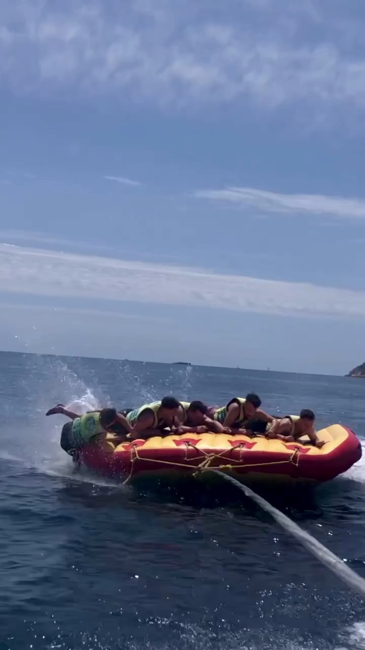 Boat Party in Magaluf photo 3