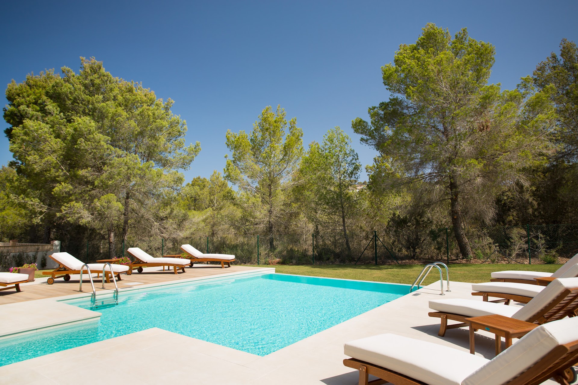 Spa & Massage in Cala Tarida photo 4