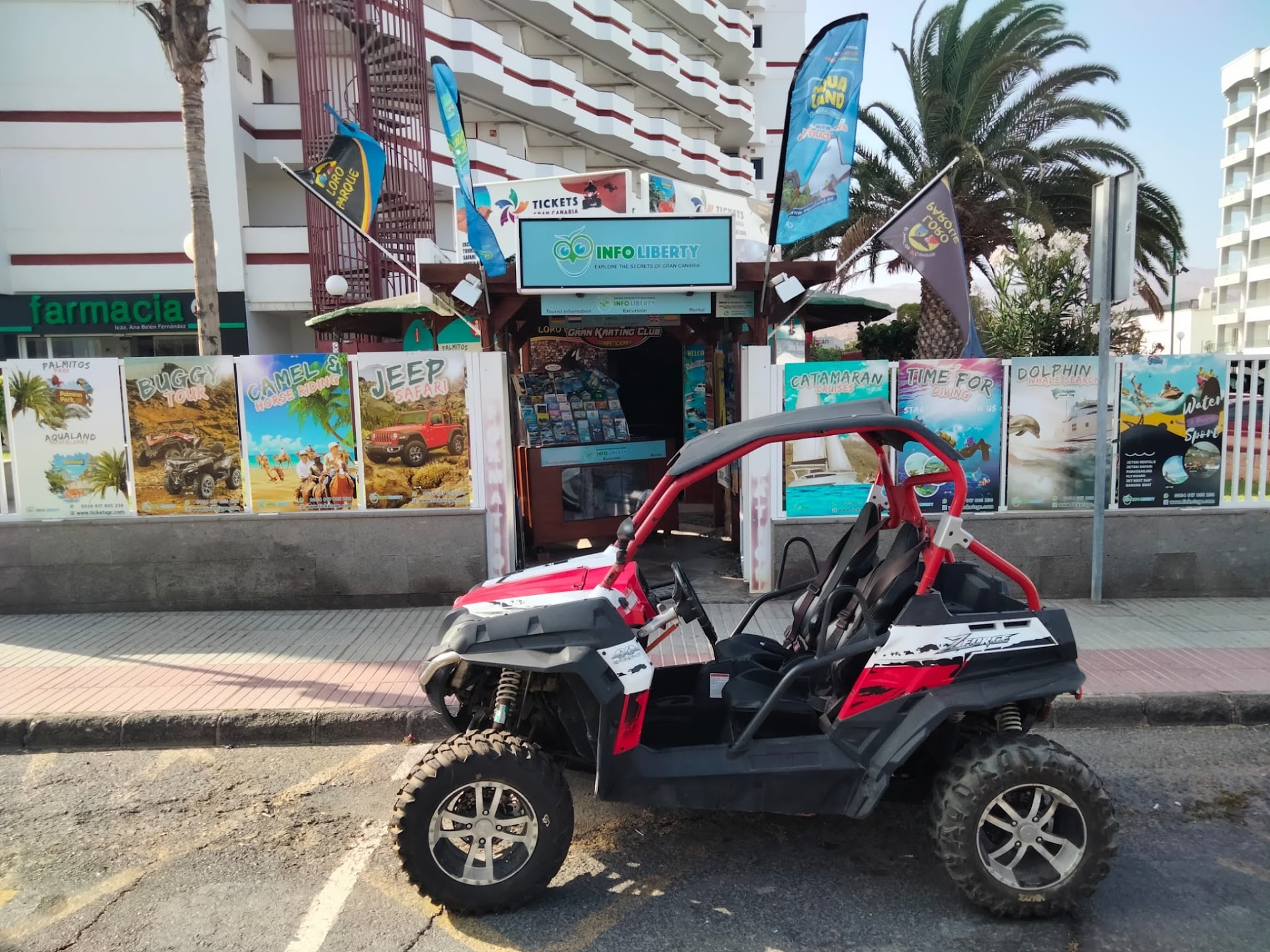 Helicopter Tours in Playa del Inglés photo 4