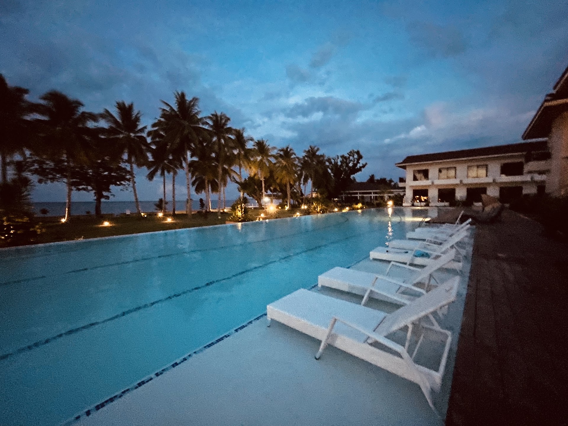 Nouveau Resort