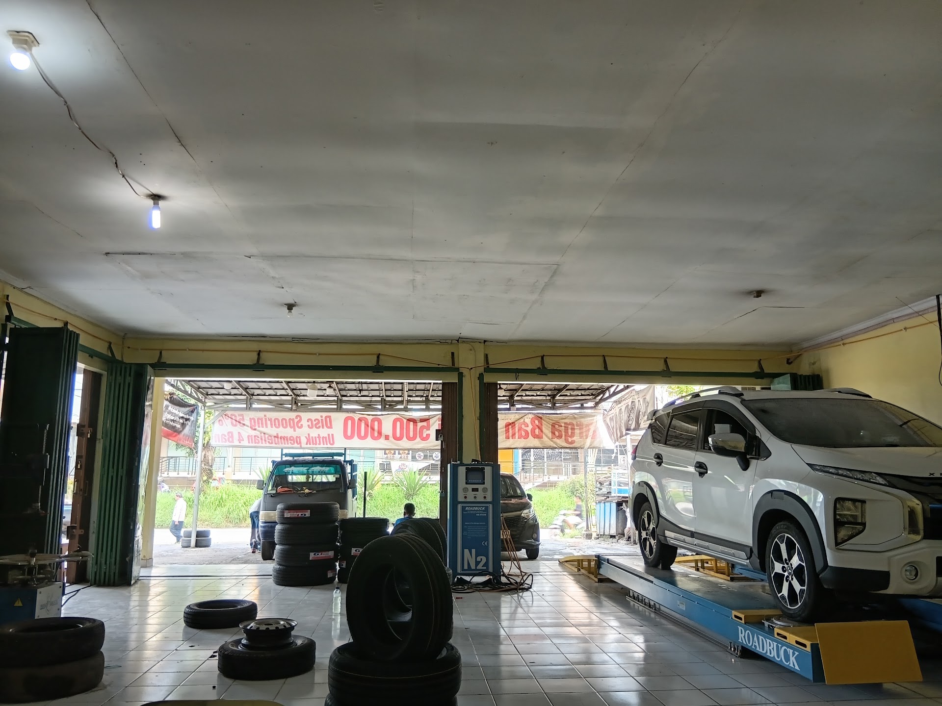 Rizki Ban Cisauk Wheels & Tires Shop