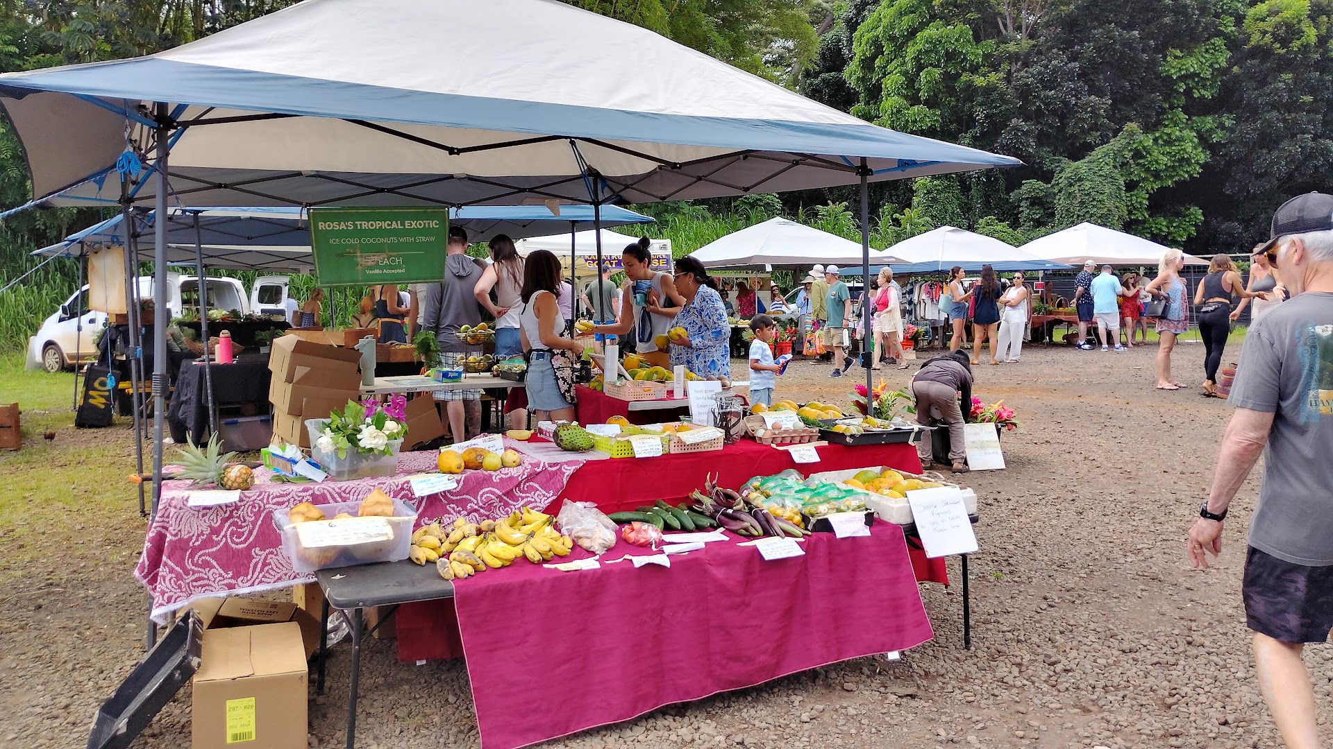 Anaina Hou Farmers Market Saturday AM