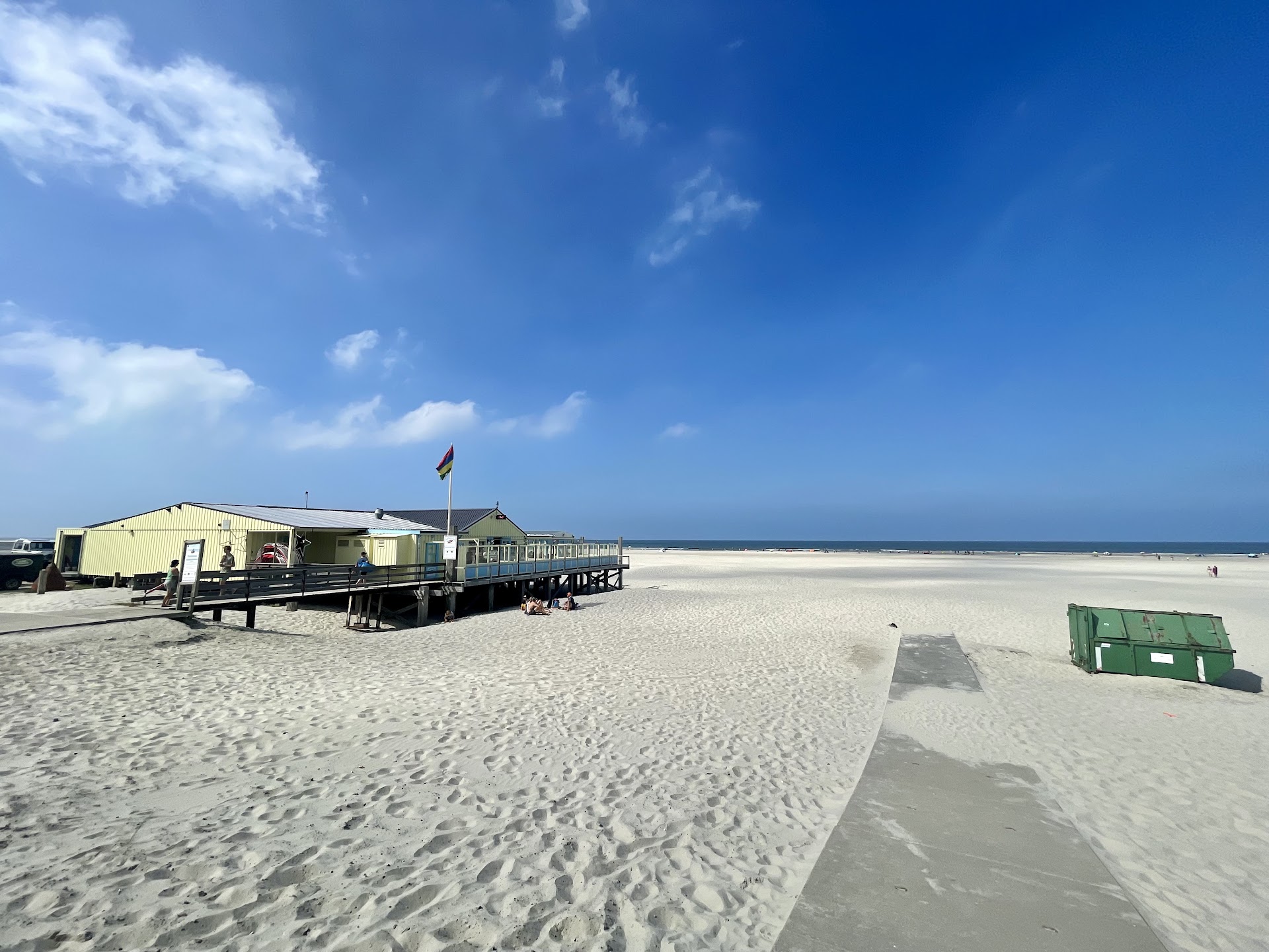 Oosterend Strand