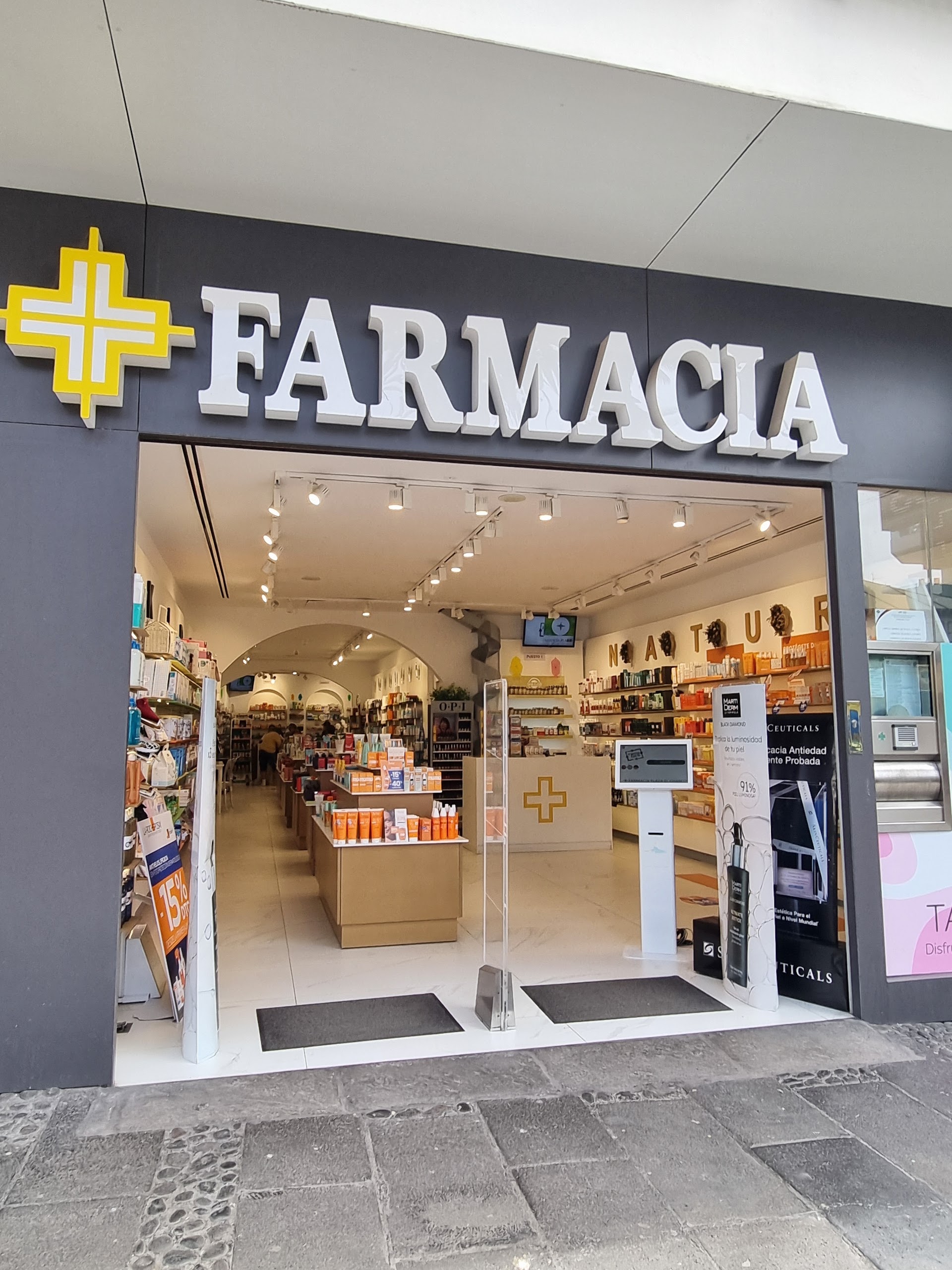 Farmacia Plaza del Charco