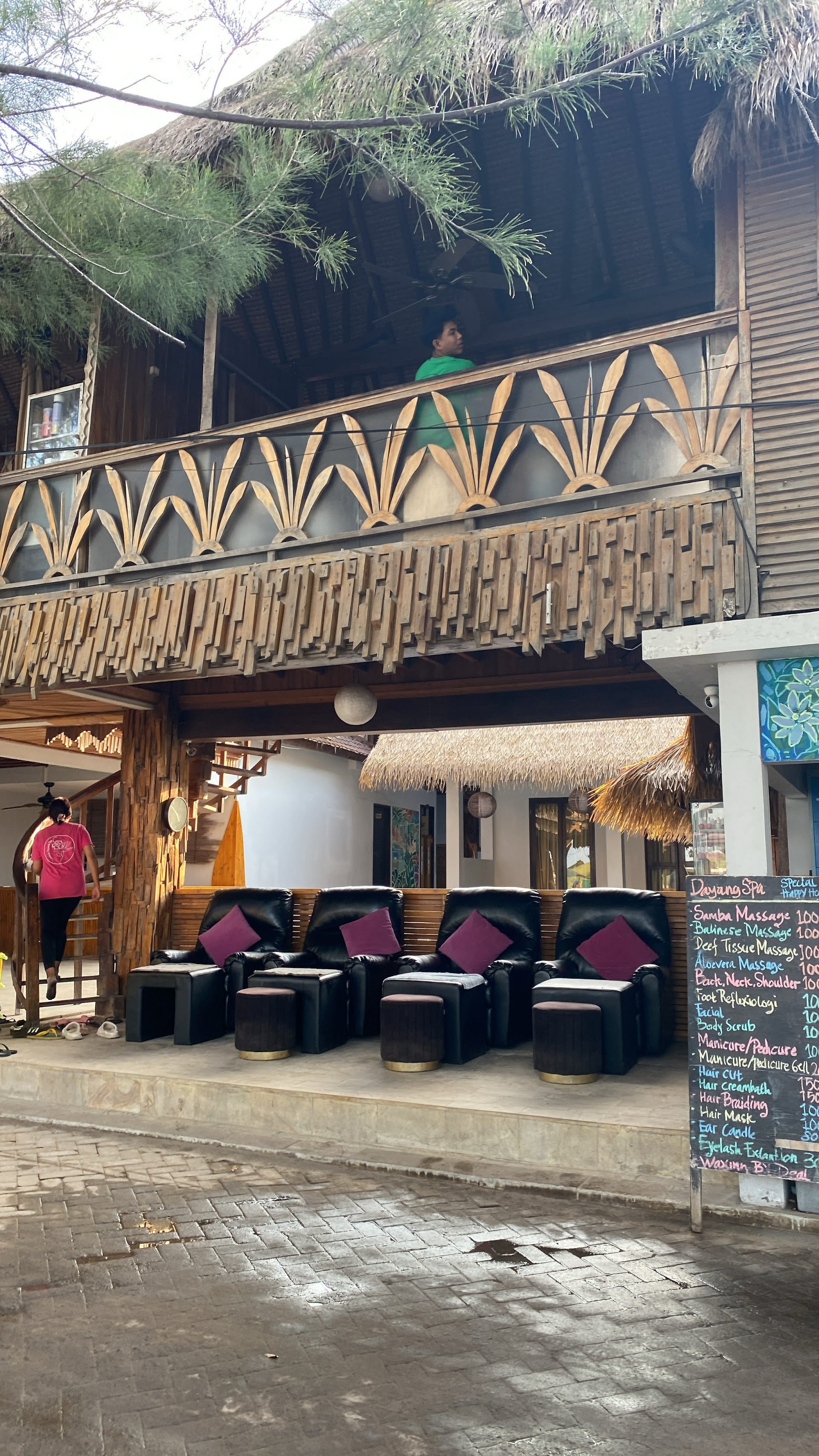 Spa & Massage in center