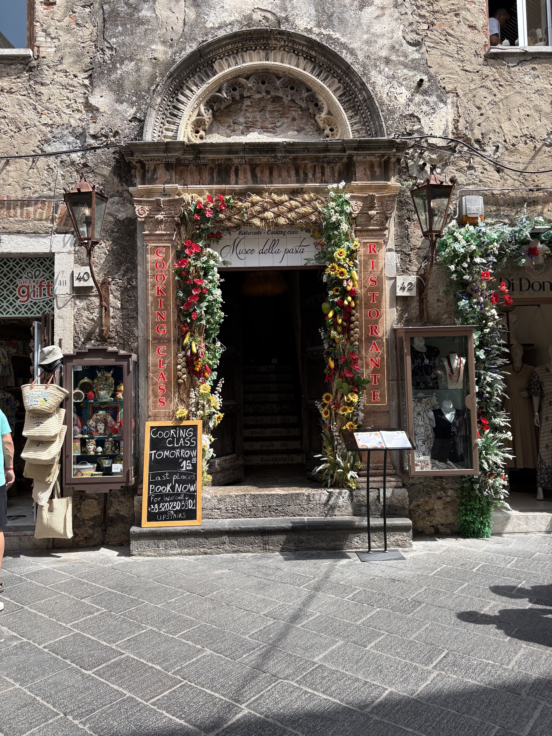 Sicily private tours , Best Sicily tour,Shore excursions Messina, Etna tour wine , Tour Taormina ,Sicily Wonders