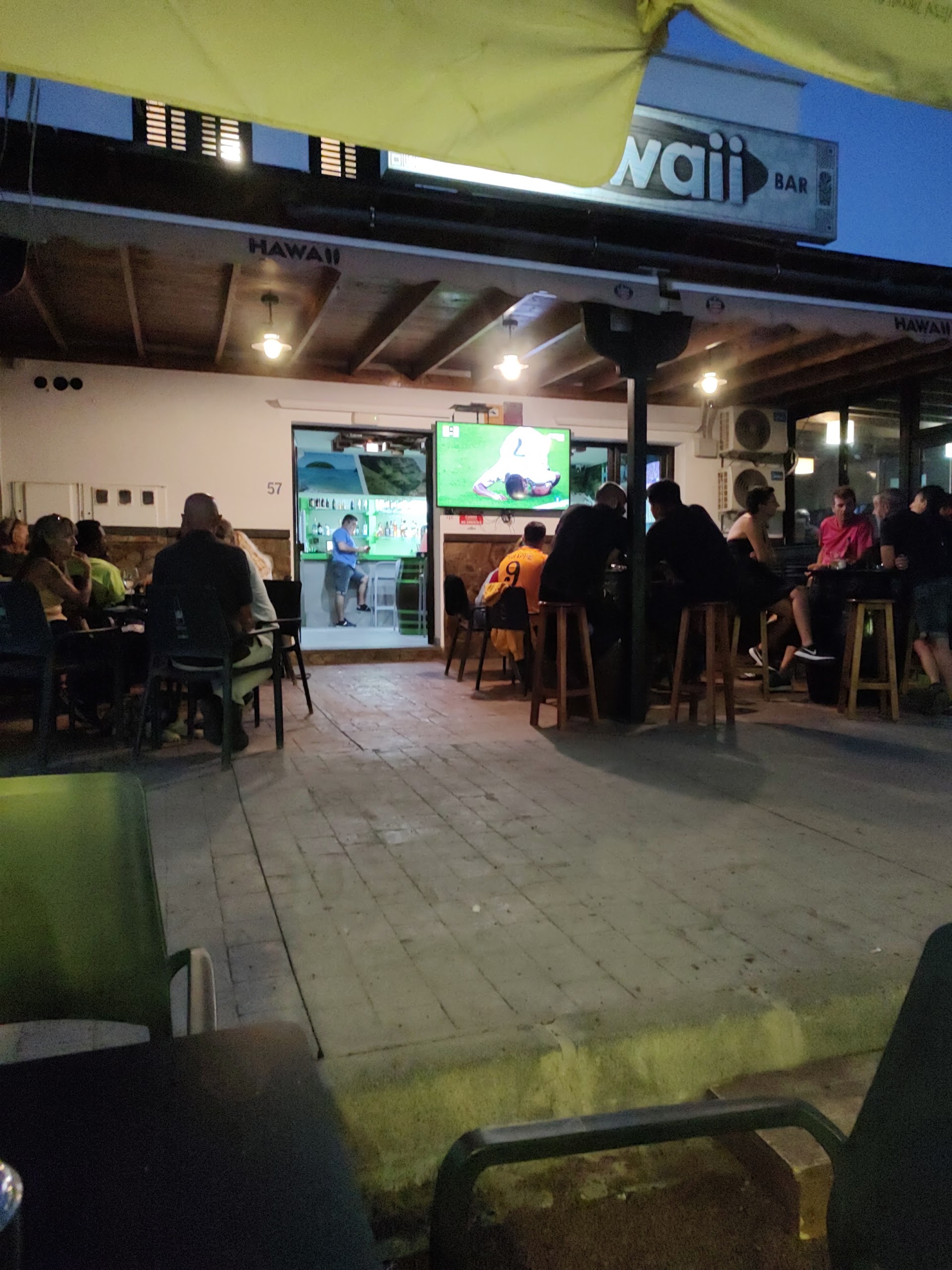Hawaii Bar Playa Honda