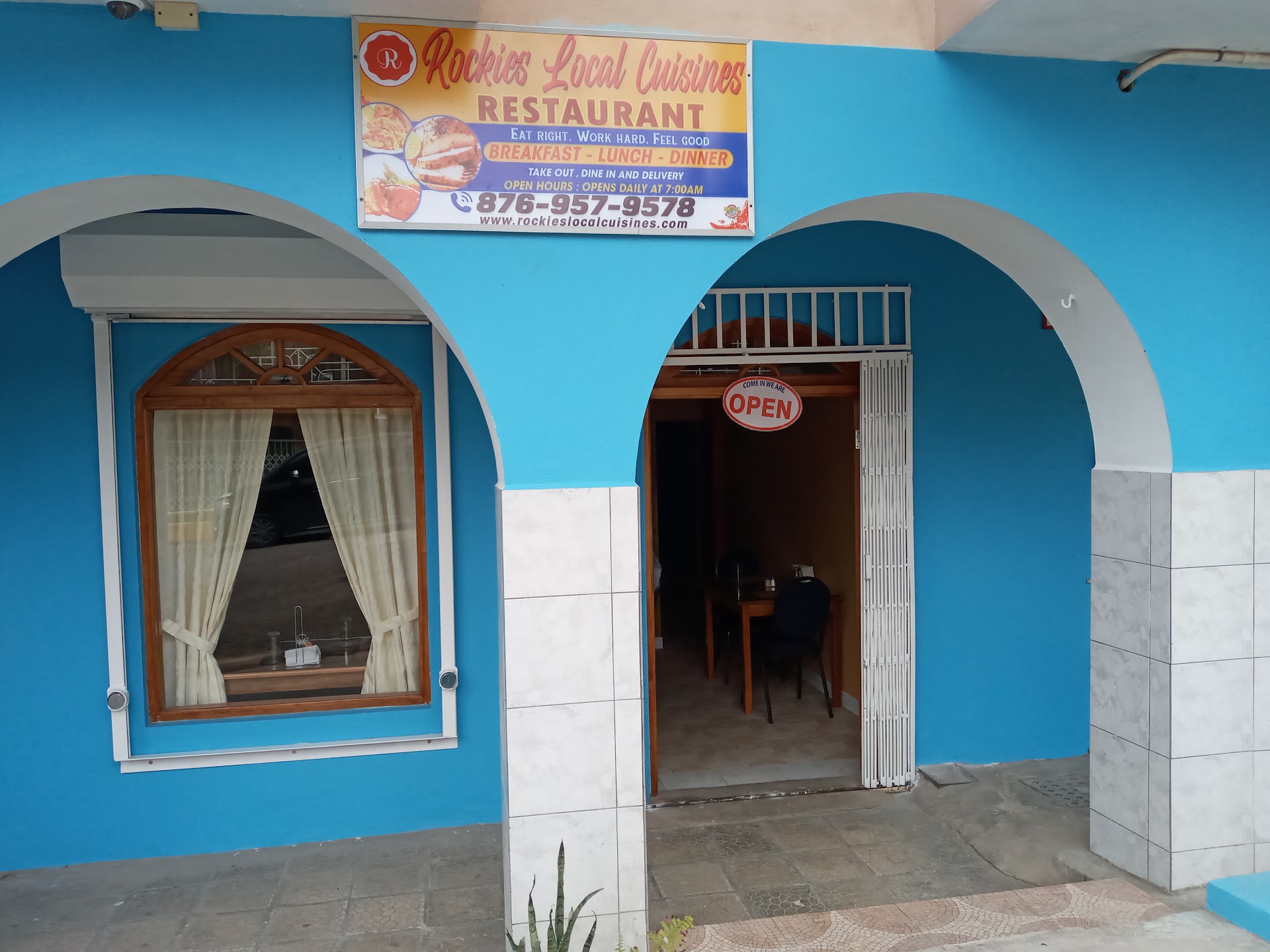 Rocky's Sports Bar and Gaming Lounge
