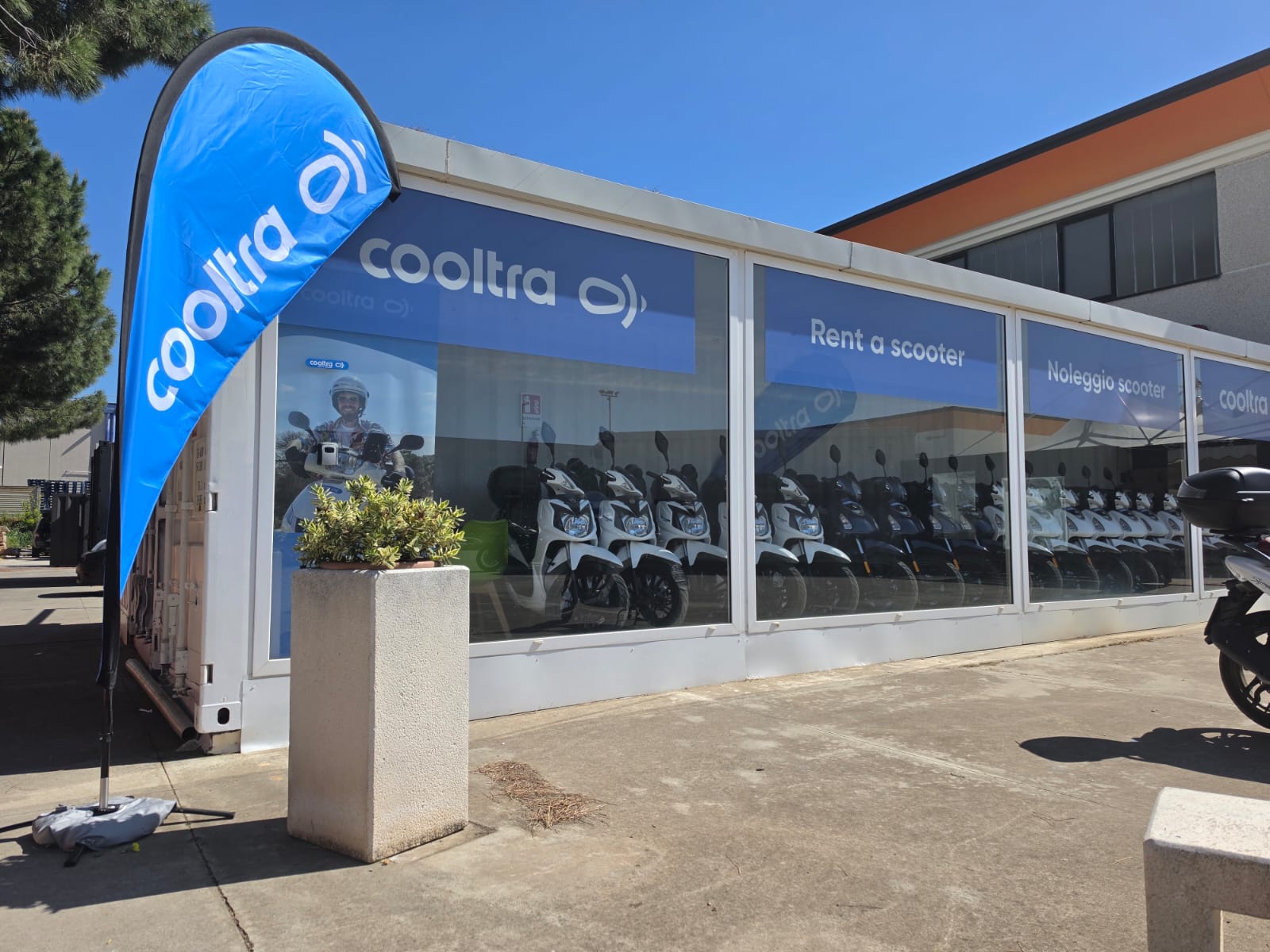 Cooltra Cagliari | scooter rental