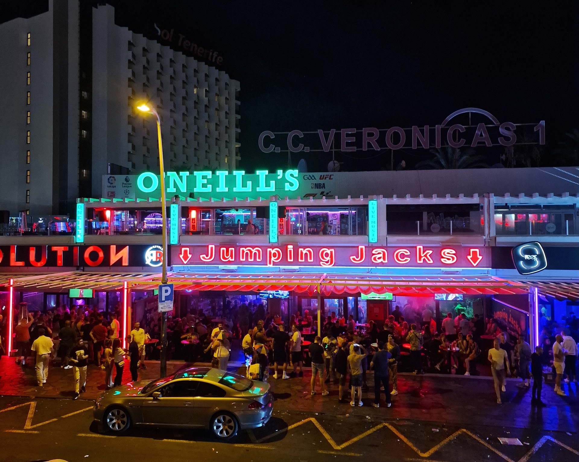Sugareef Terrace & Club