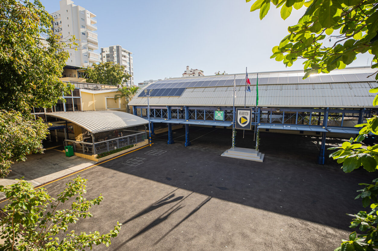 Polideportivo Babeque Secundaria