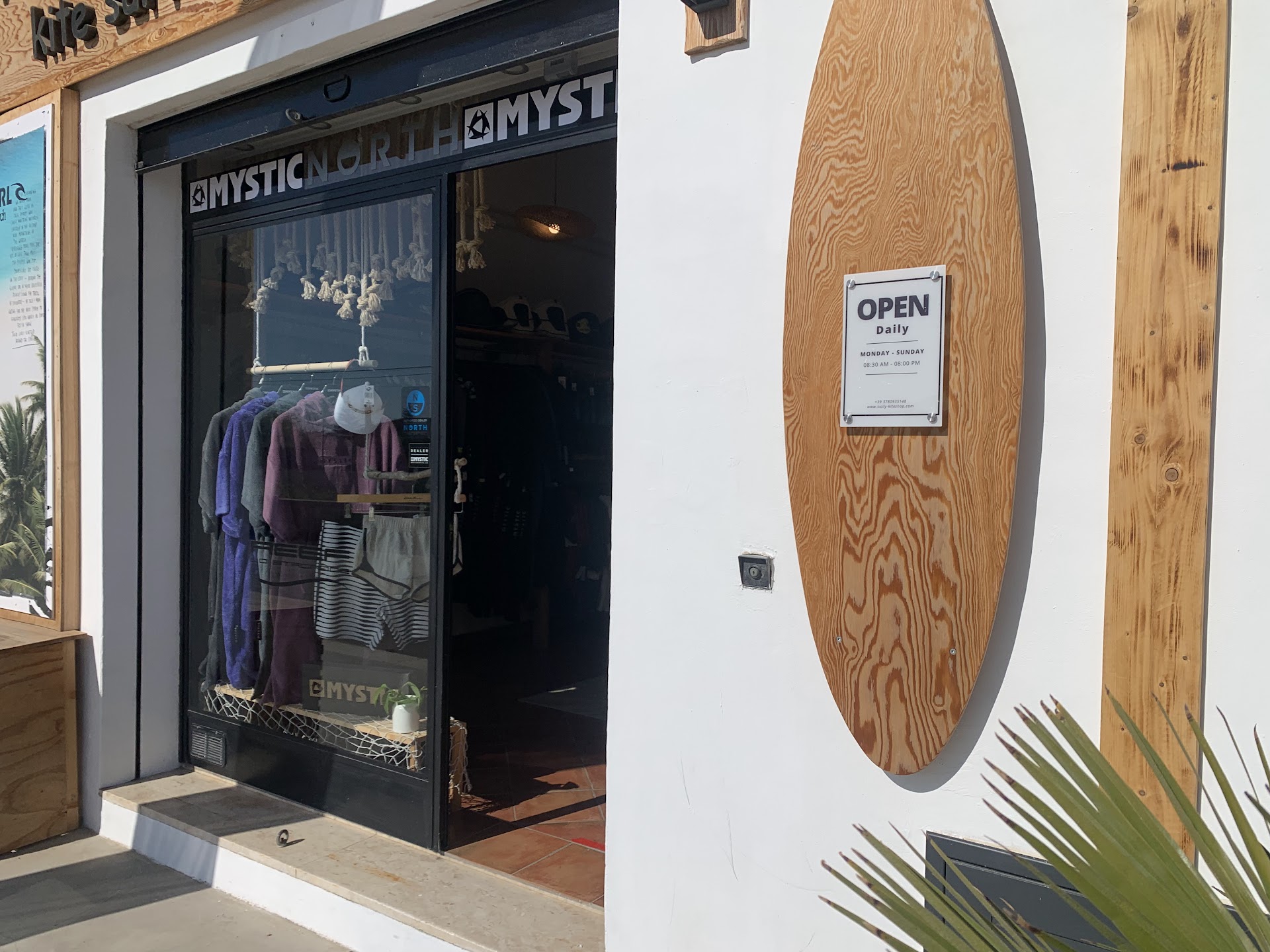 Kitesurf shop Reef, Lo Stagnone