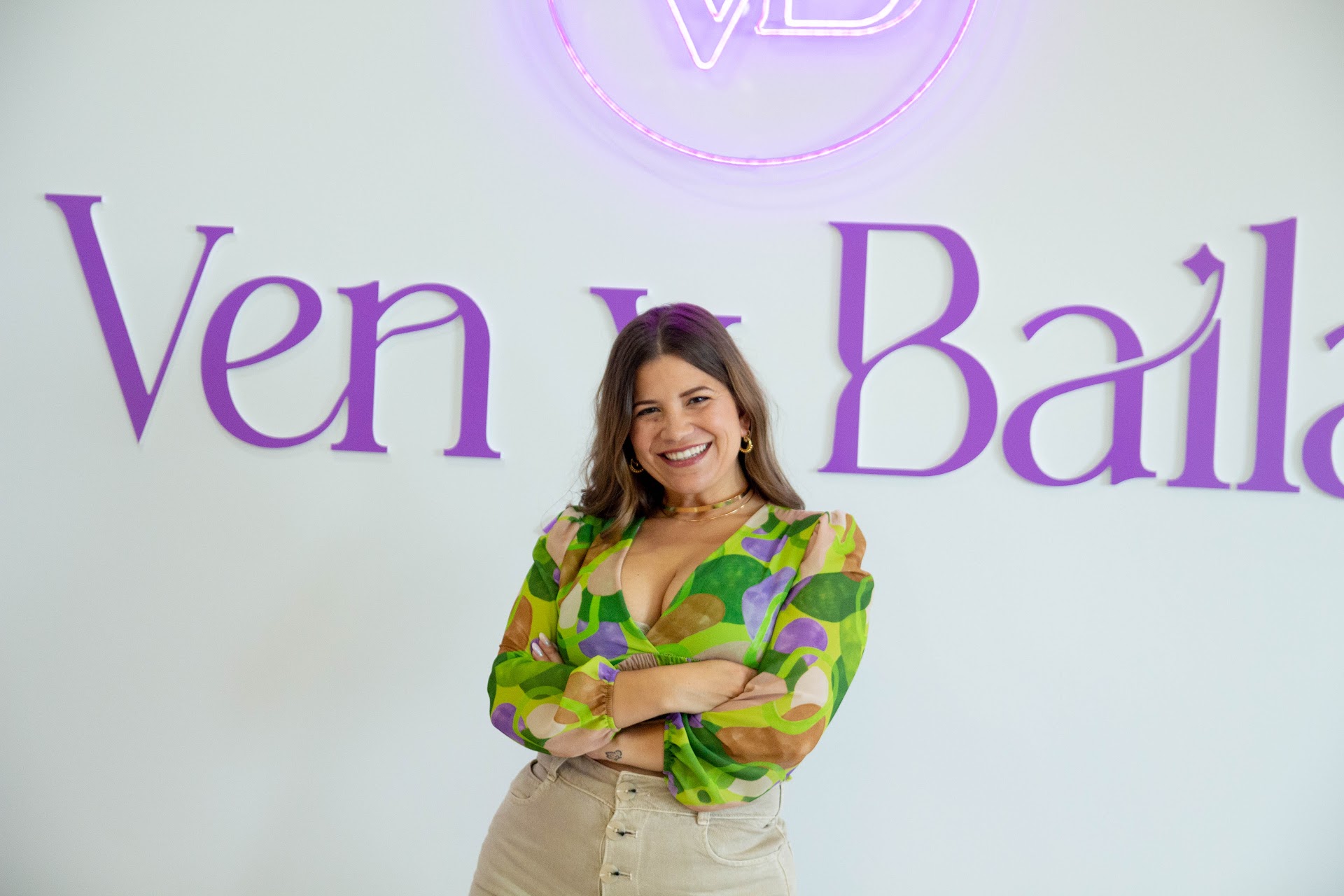 Ven y Baila