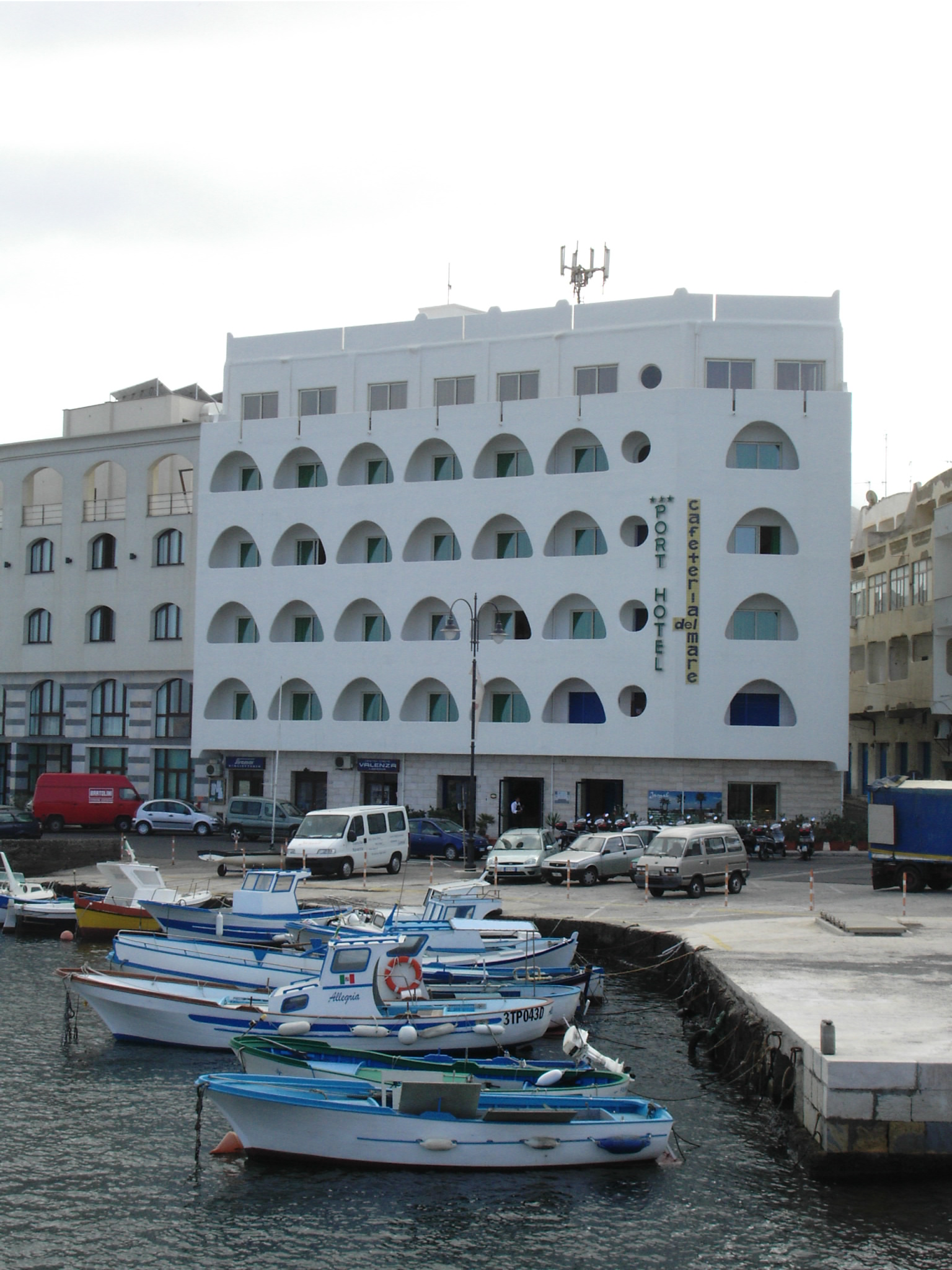 Dammusi a Pantelleria - Hotel Lago di Venere
