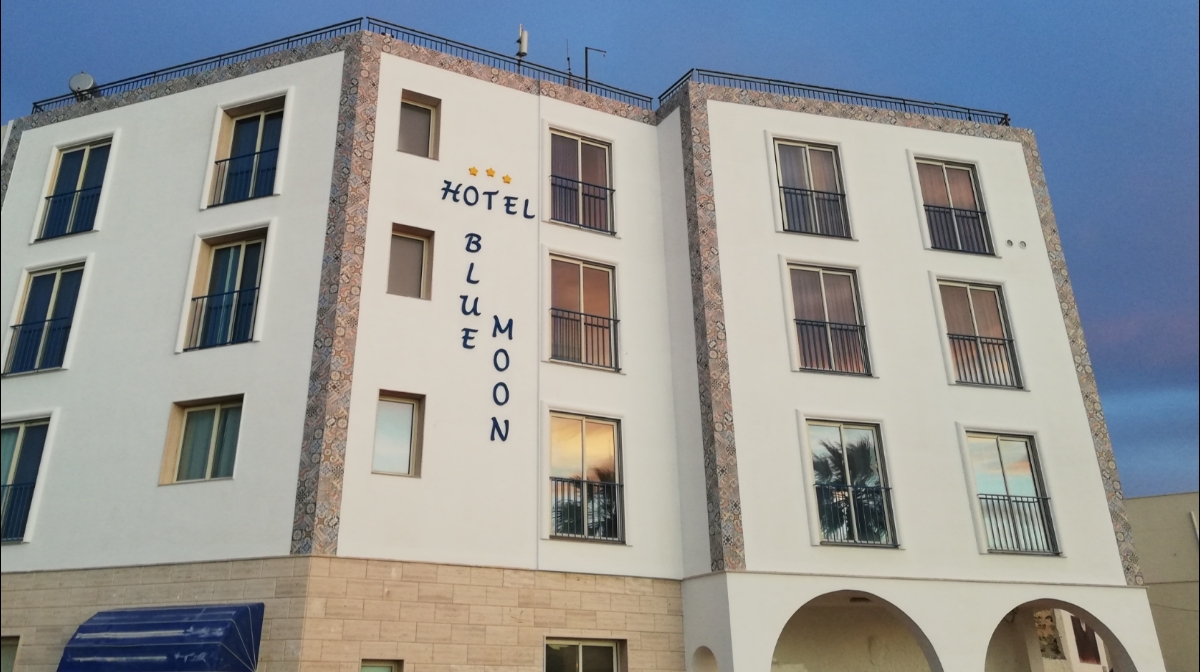 Blue Moon Hotel