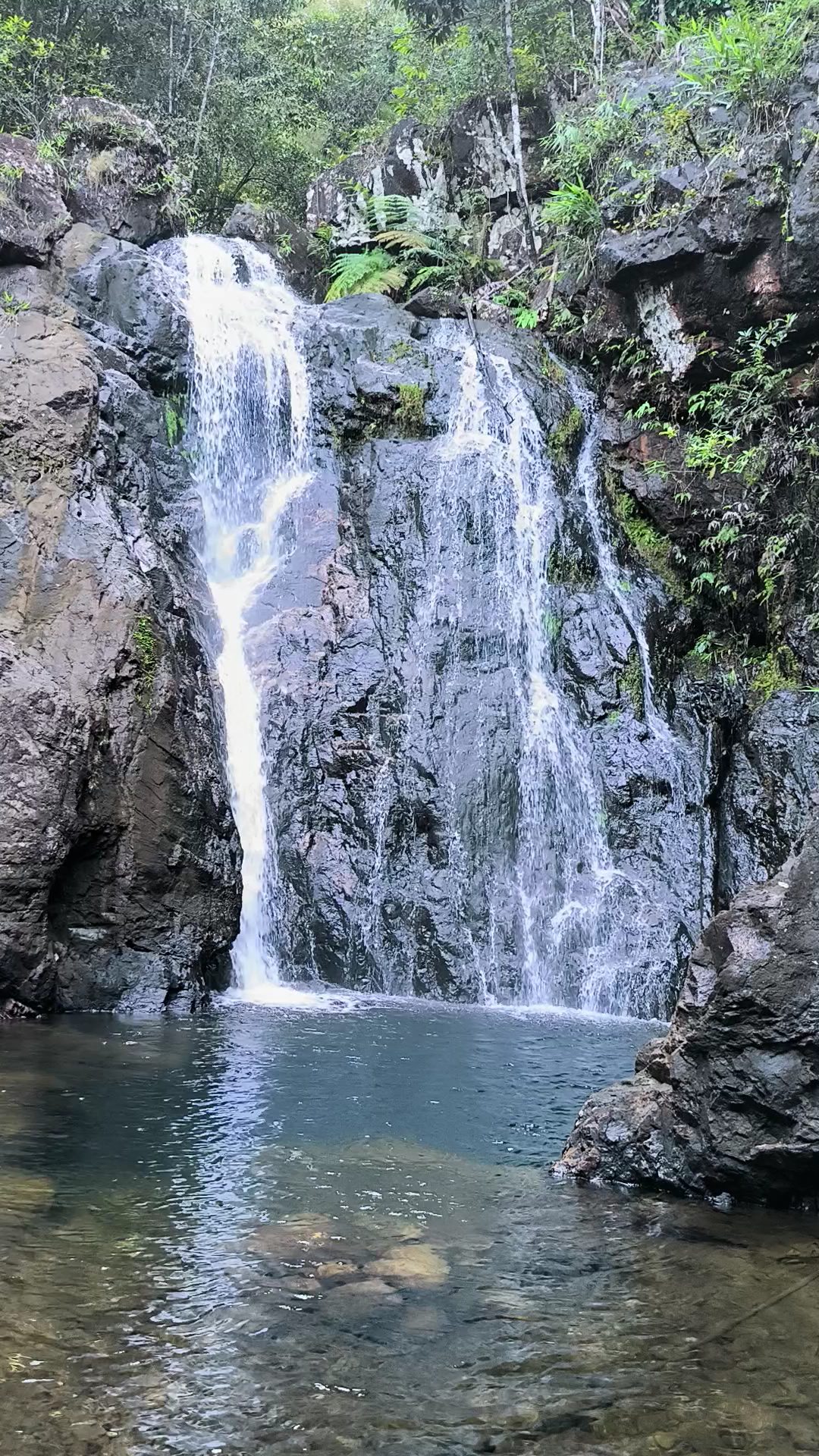Khlong Nonsi Waterfall