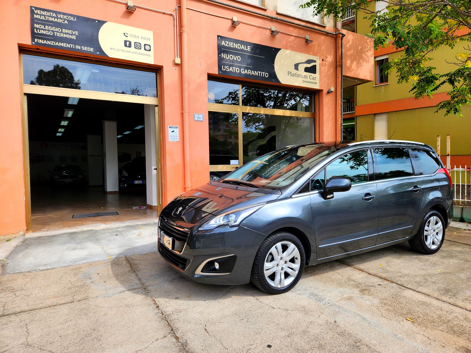 Gruppo Platinum Car / Aerre Car Rent (NUORO--BUDONI)