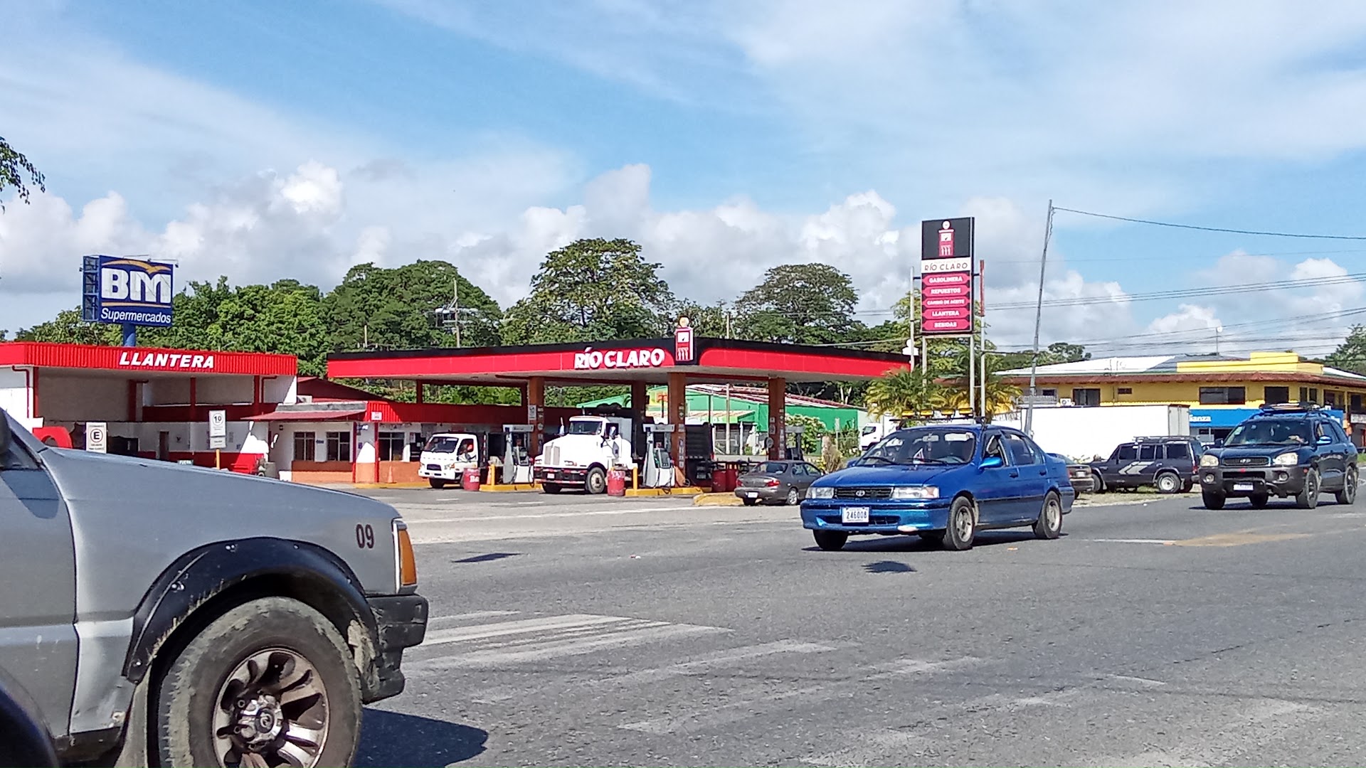 Supermercado Río Claro