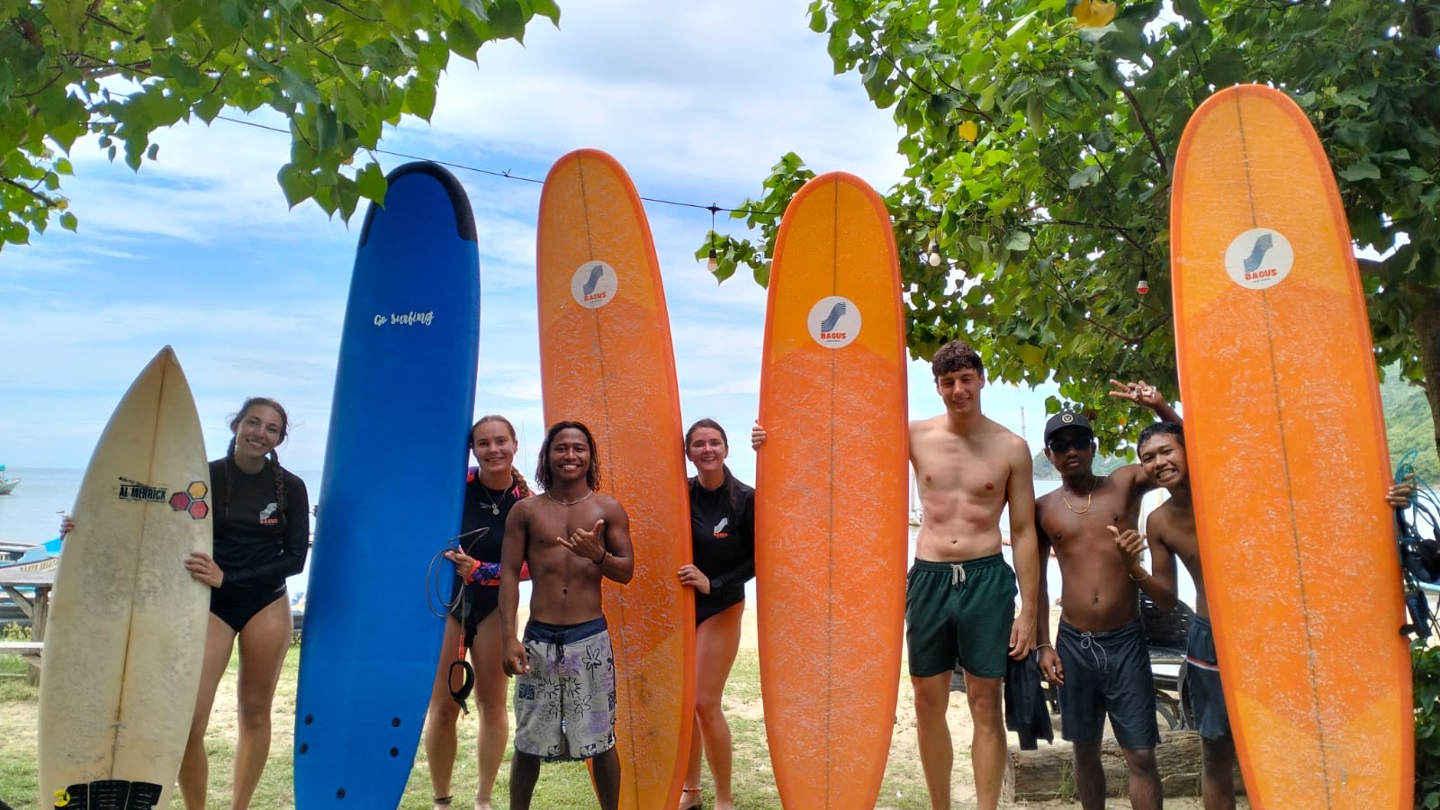 BAGUS Surf School