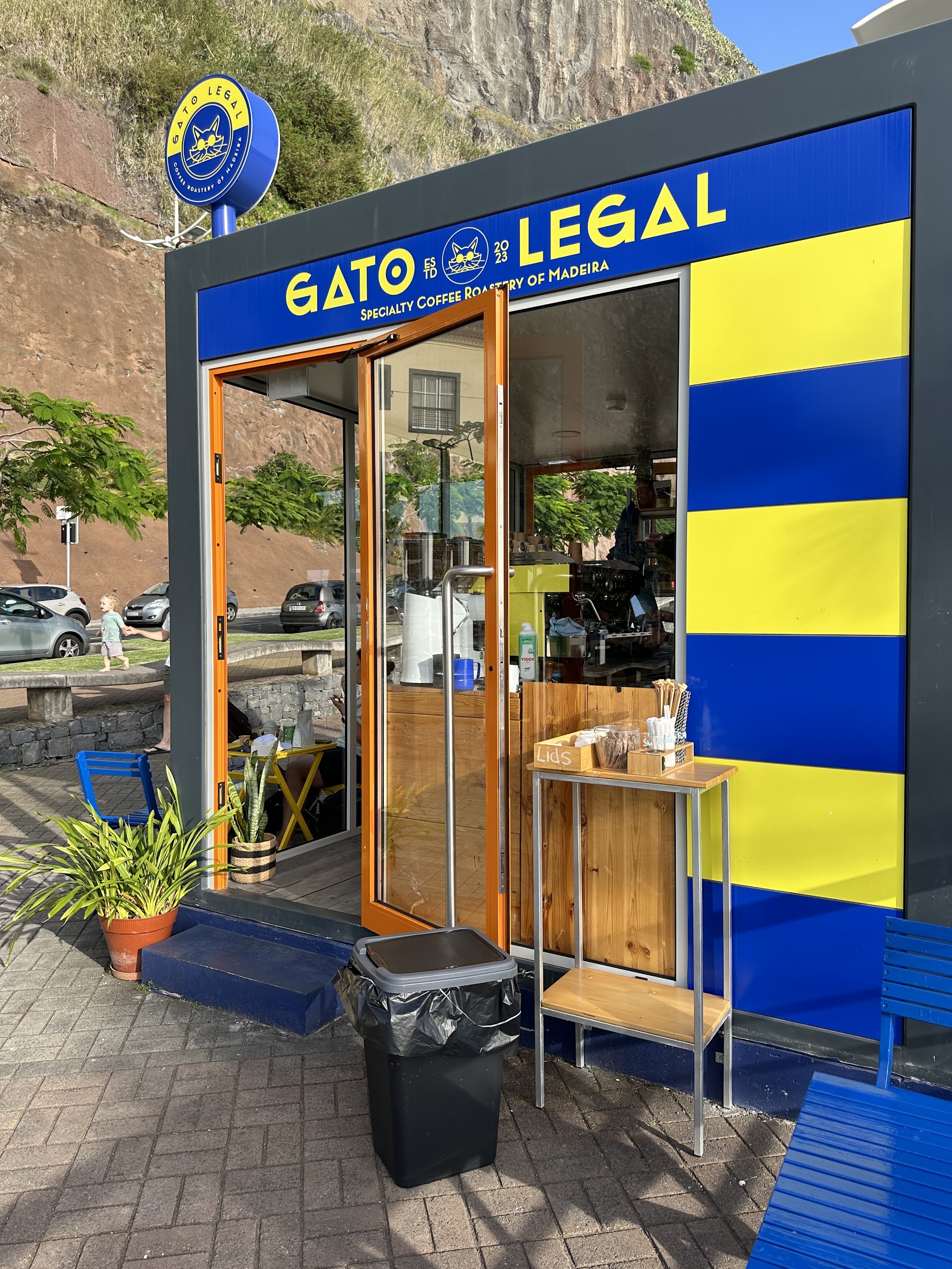 Gato Legal Calheta Kiosk