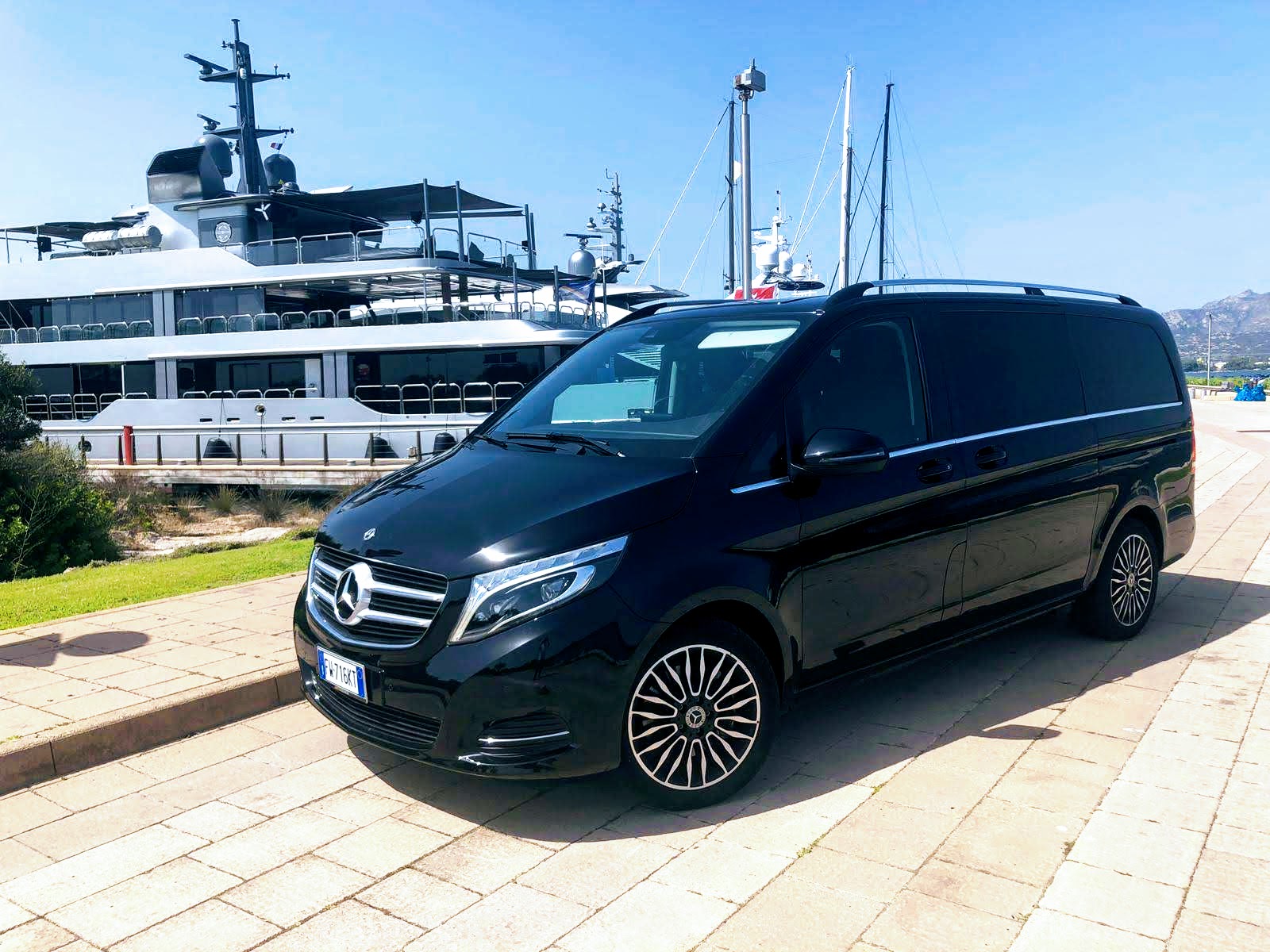 Delocaltours Noleggio con conducente