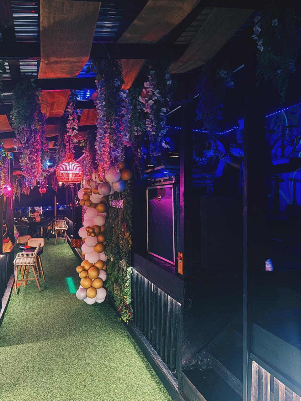 The loft Wine Lounge