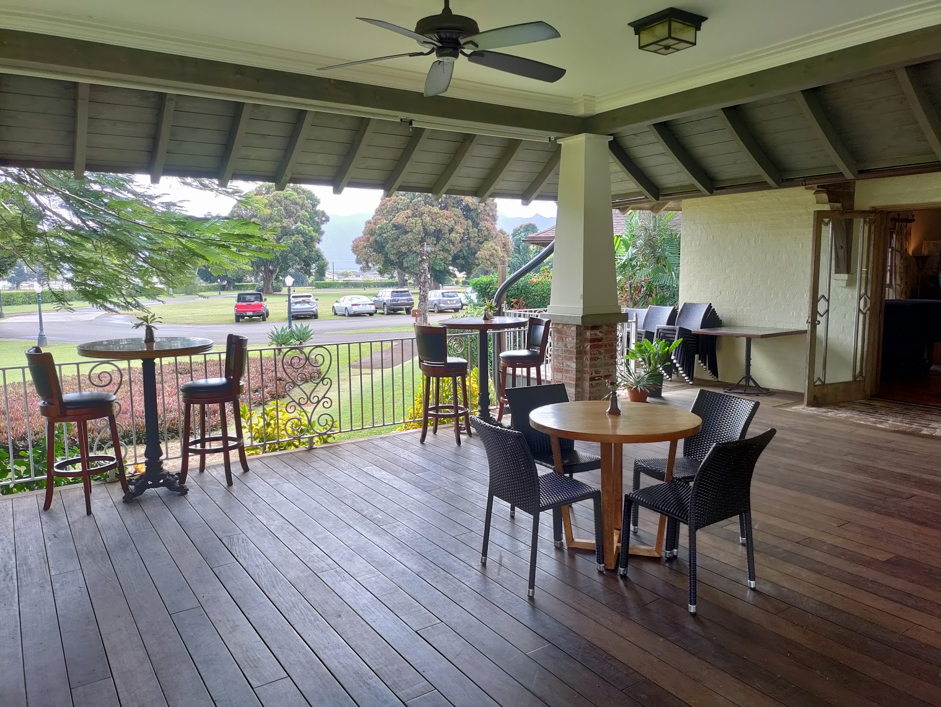 Mahiko Lounge
