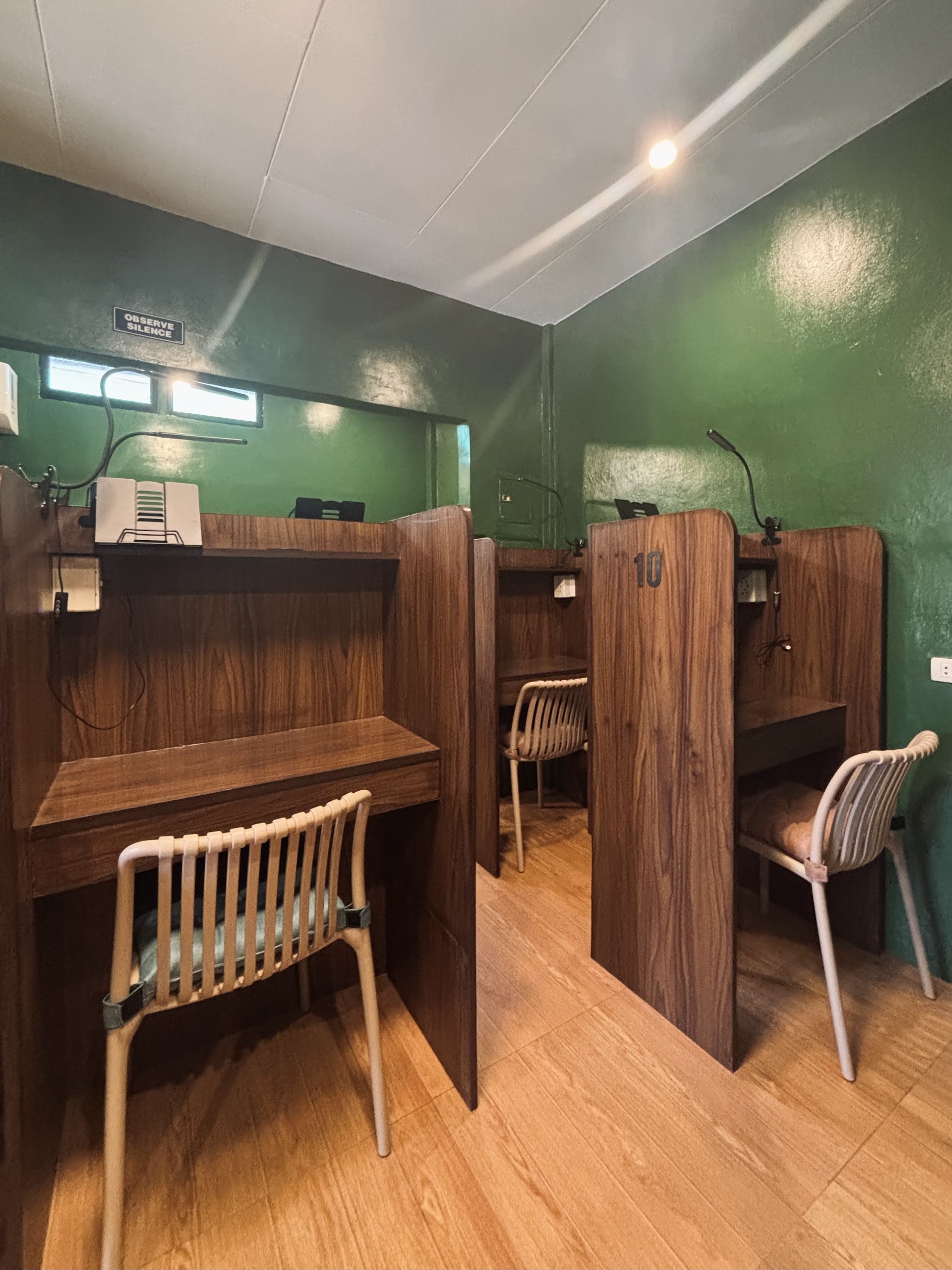Coworking Spaces in Dauis