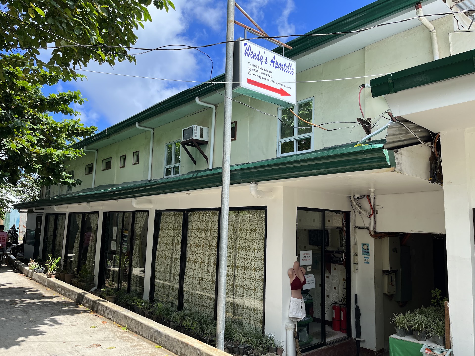 Wendy's Apartelle