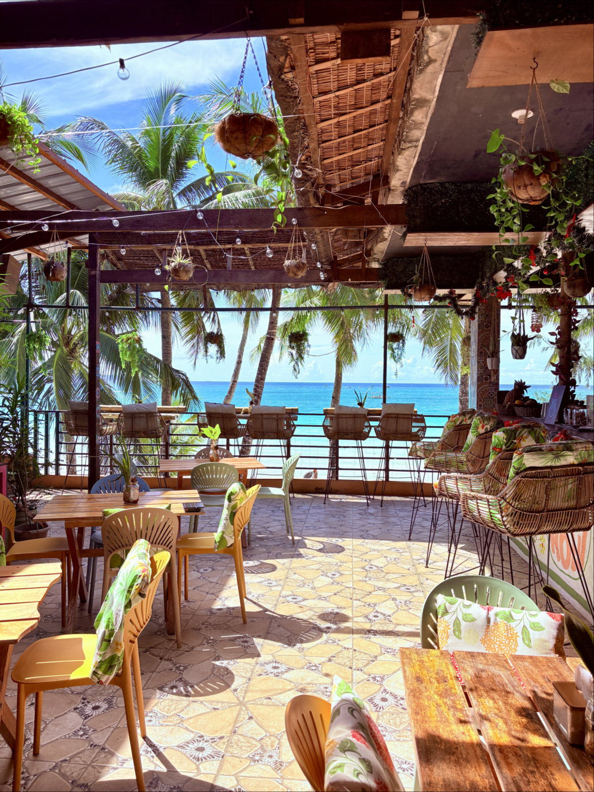 Y Not Beachbar Boracay