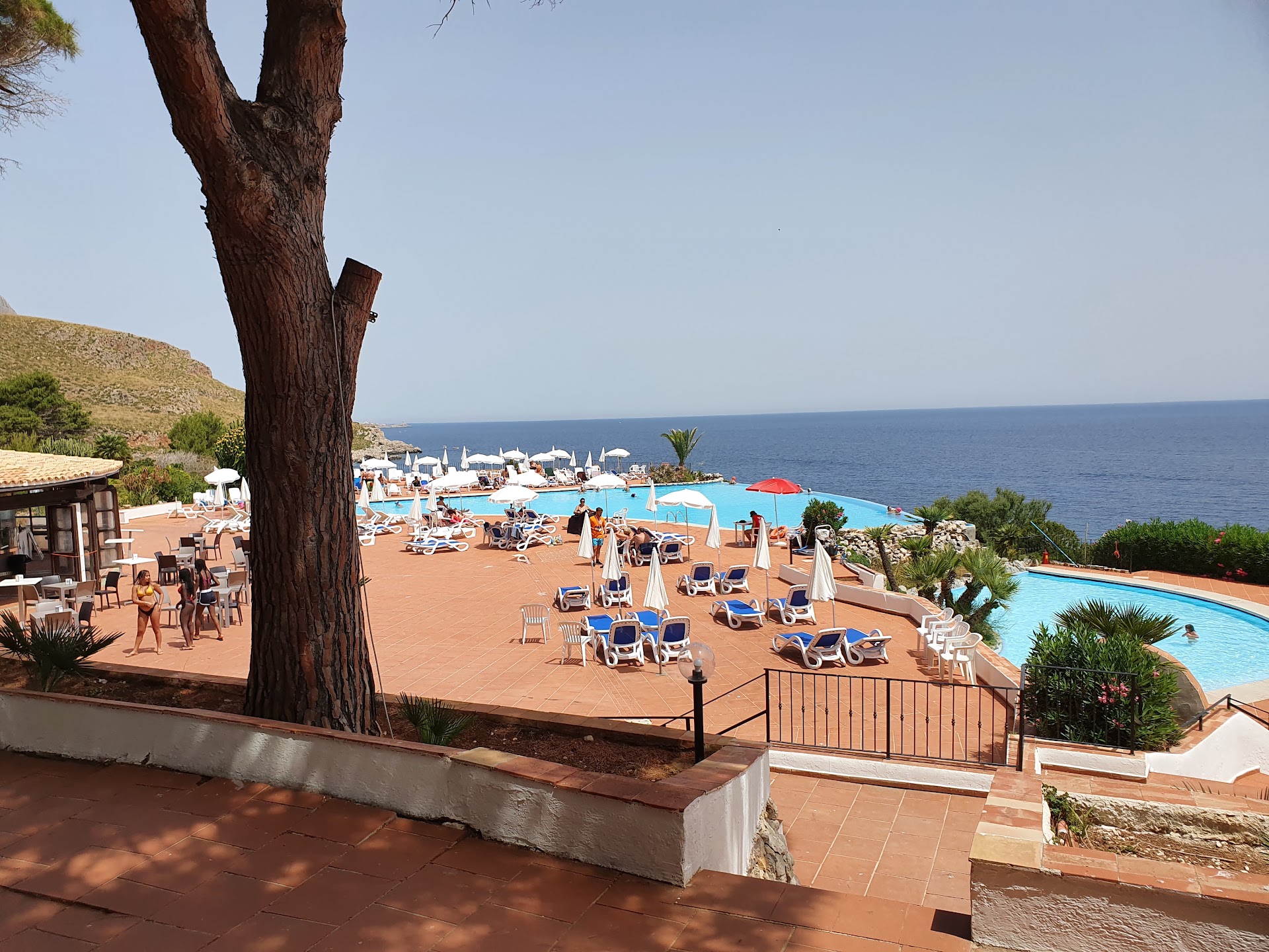 Calampiso Sea Country Resort