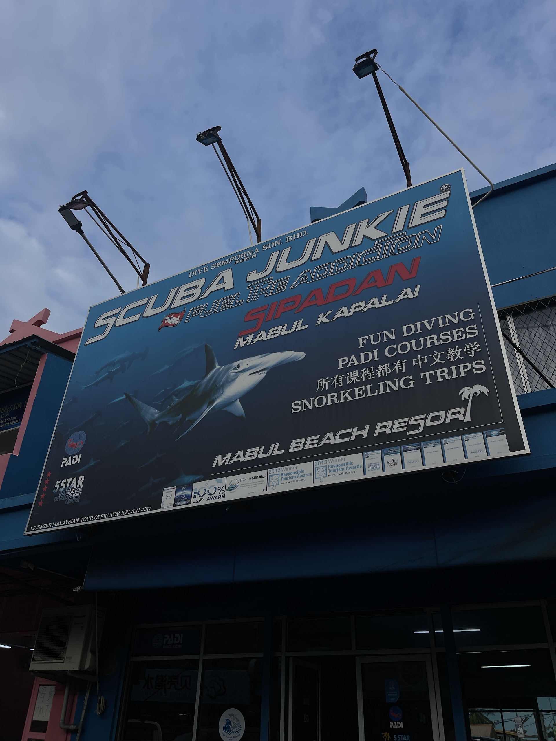 Scuba Junkie