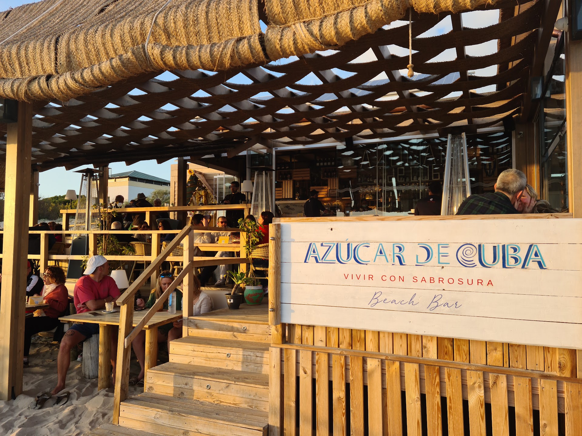 Azúcar de Cuba Beach Bar