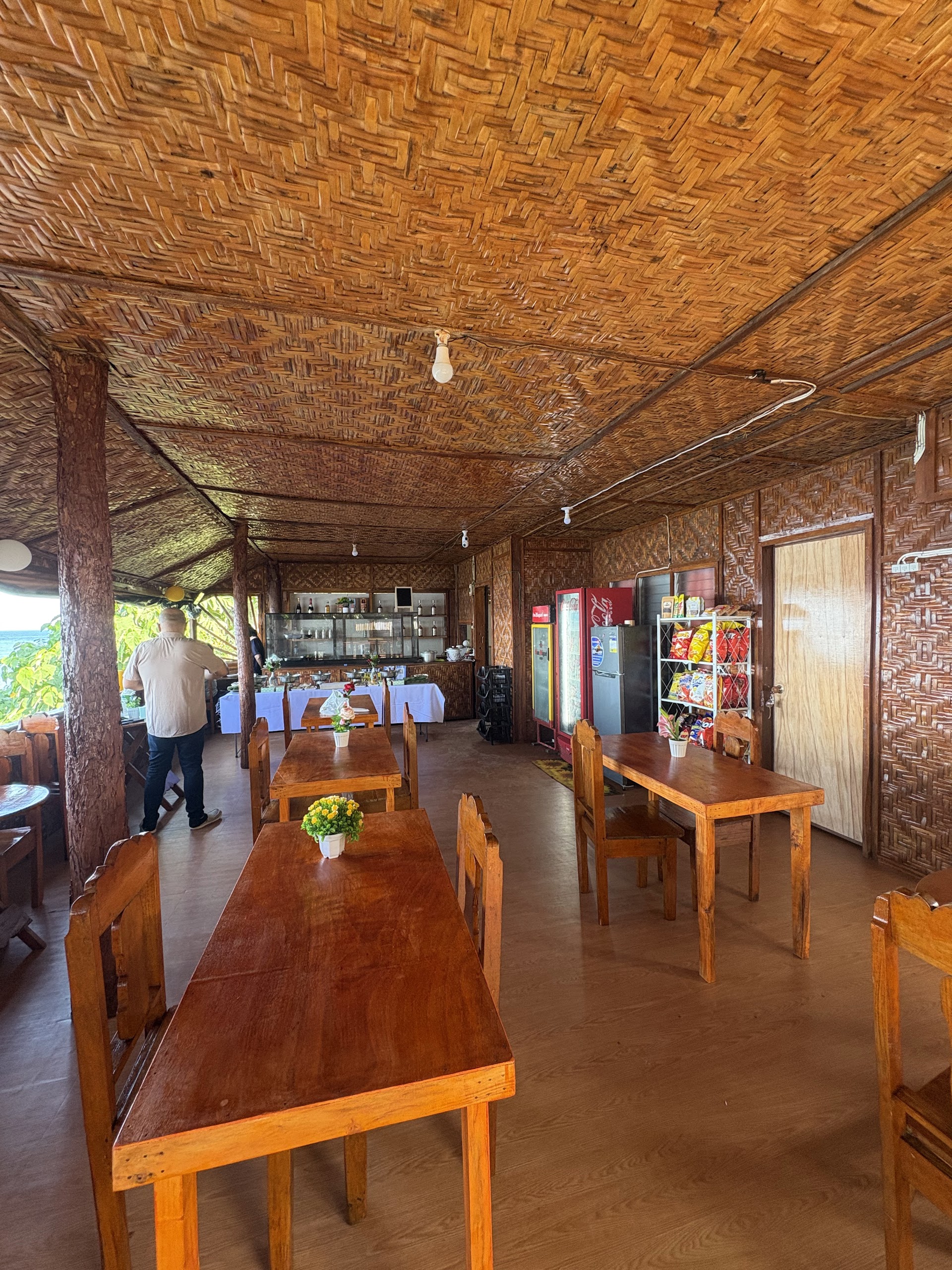 J&M Island Resto & Grill