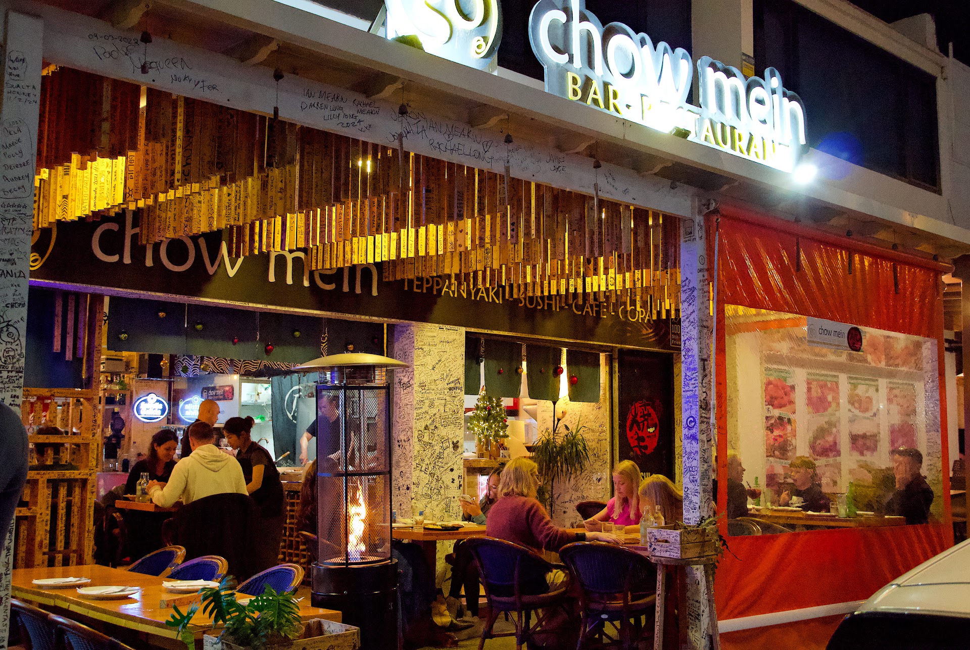 Restaurante Go Chow Mein Asian Street Food