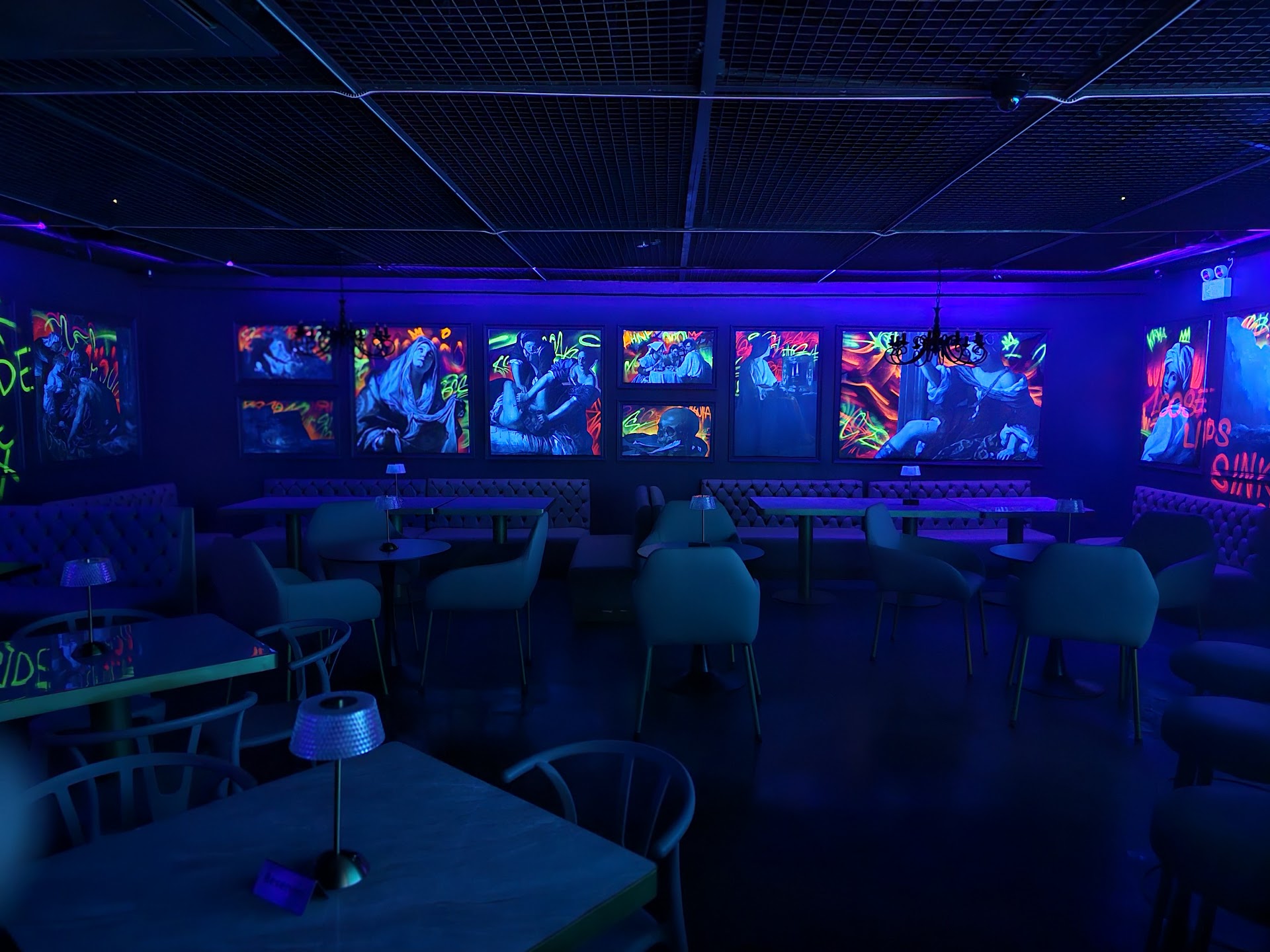 Raised21 Bar & Cocktail Lounge