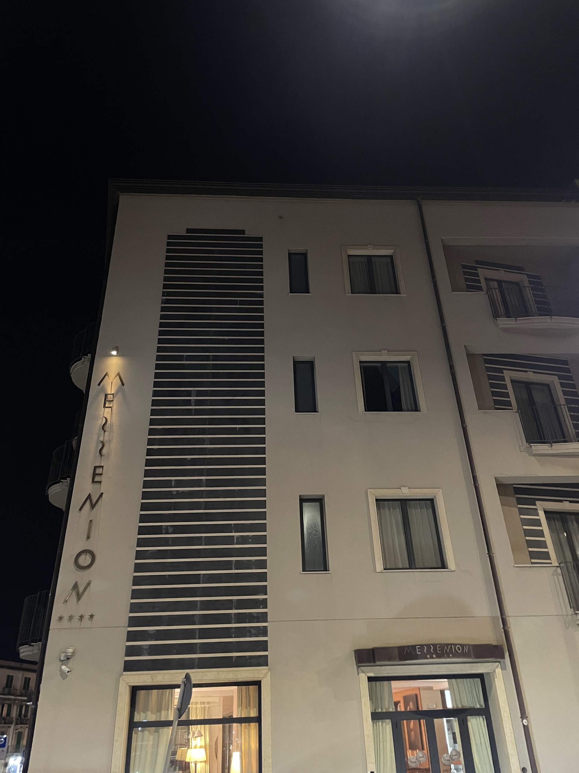 Hotel Messenion