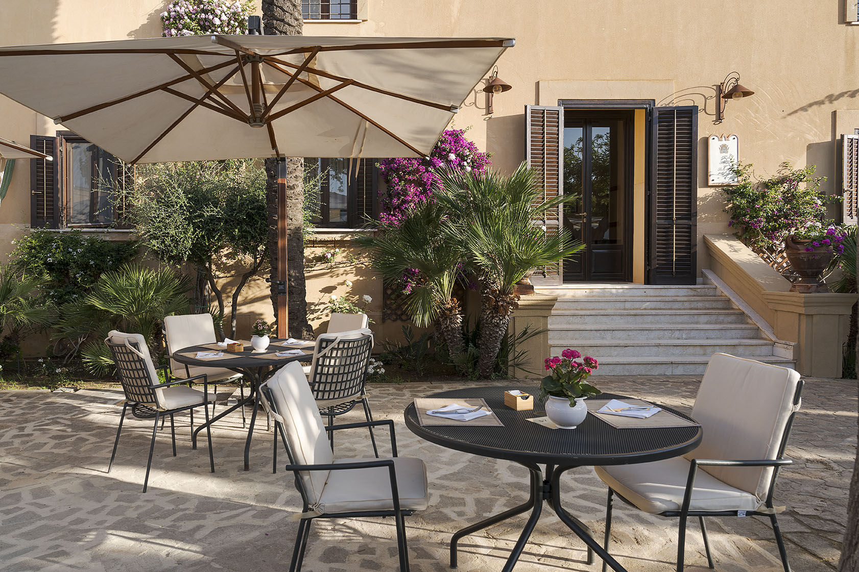 La Calandra - Baglio Oneto dei Principi di San Lorenzo LUXURY WINE RESORT