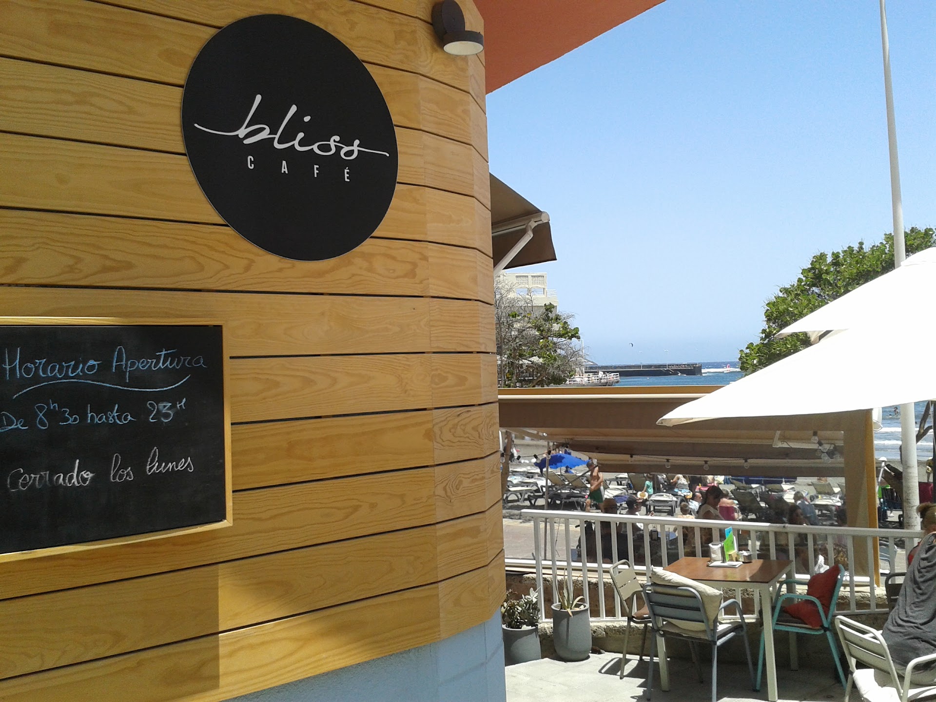 Bliss Café