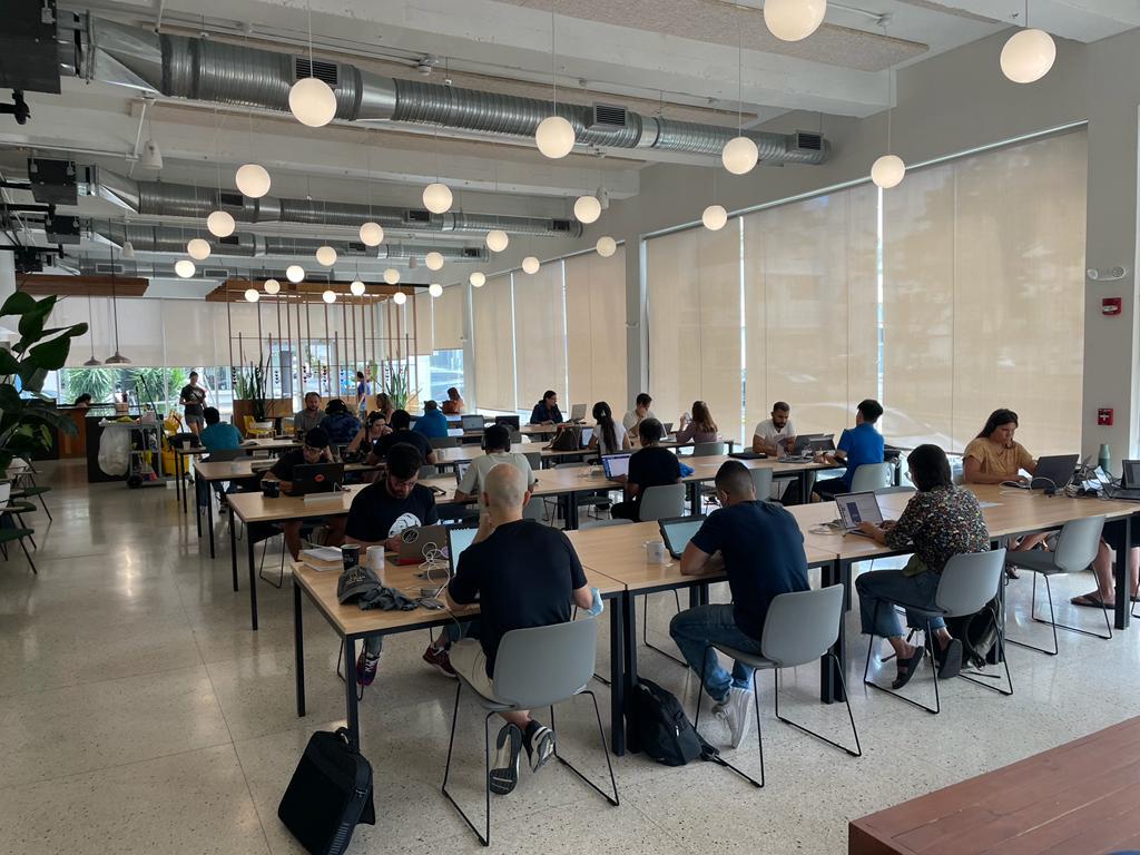 Base Co-Work