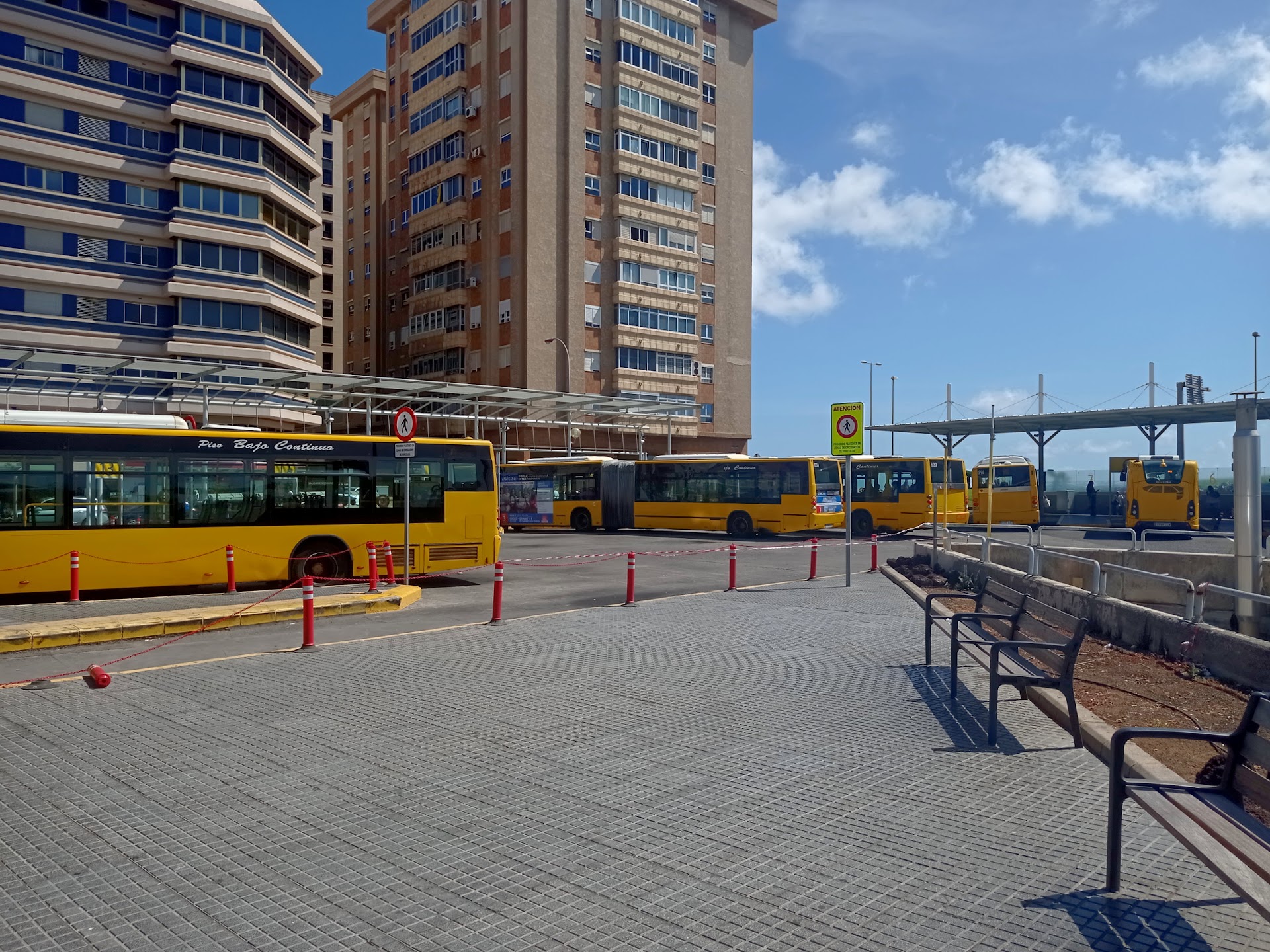 Terminal de Guaguas del Teatro