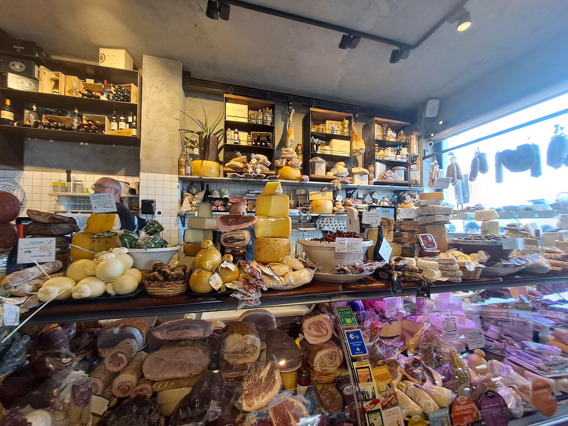 Syracuse Ortigia Food Tours by Do Eat Better Experience