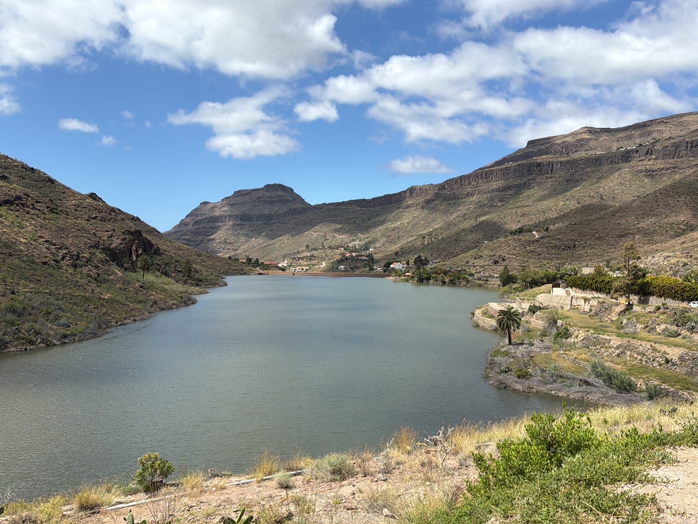 Presa de Ayagaures