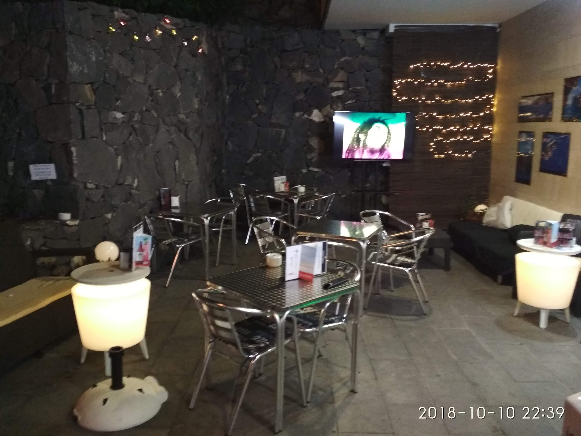 Royal bar