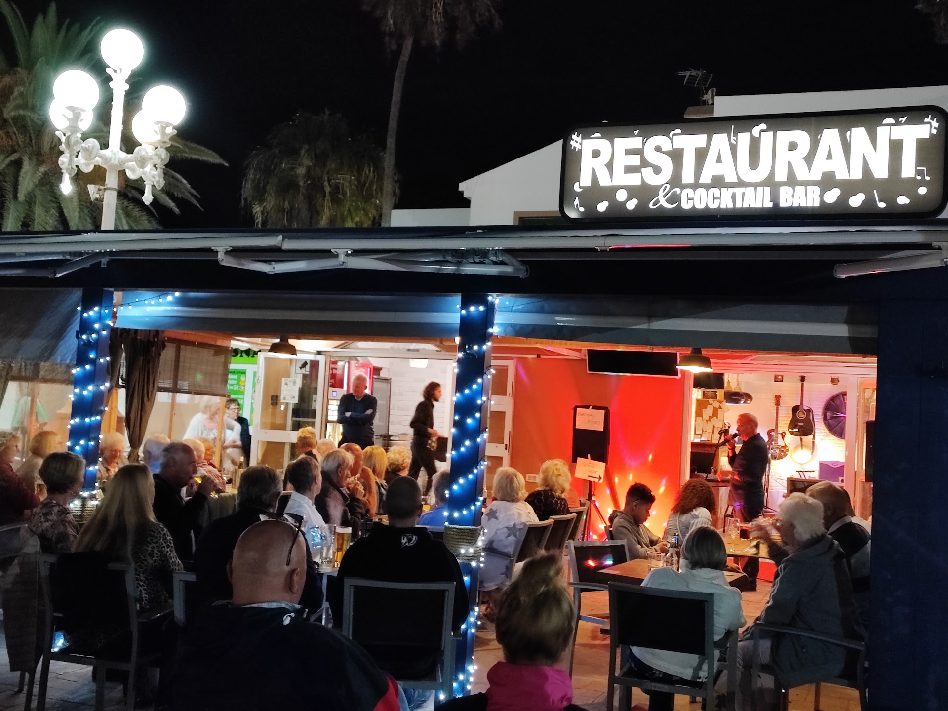 Saxophone Bar