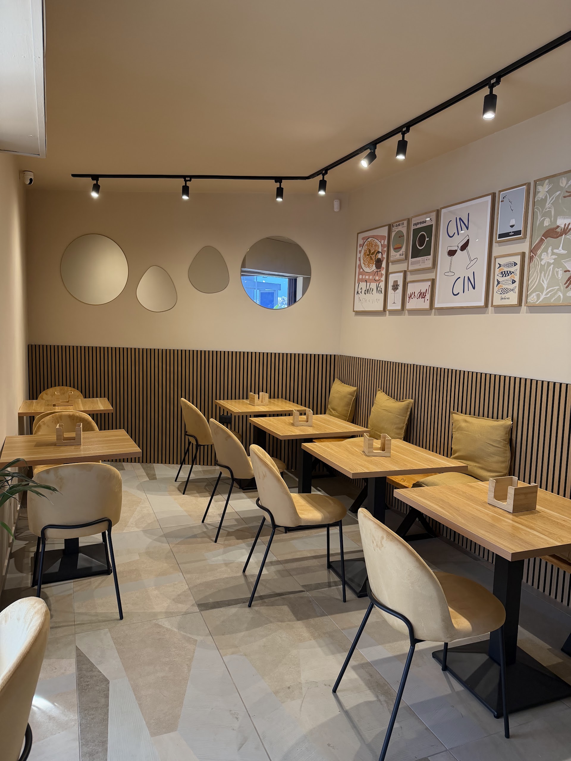 Moro Bistrot