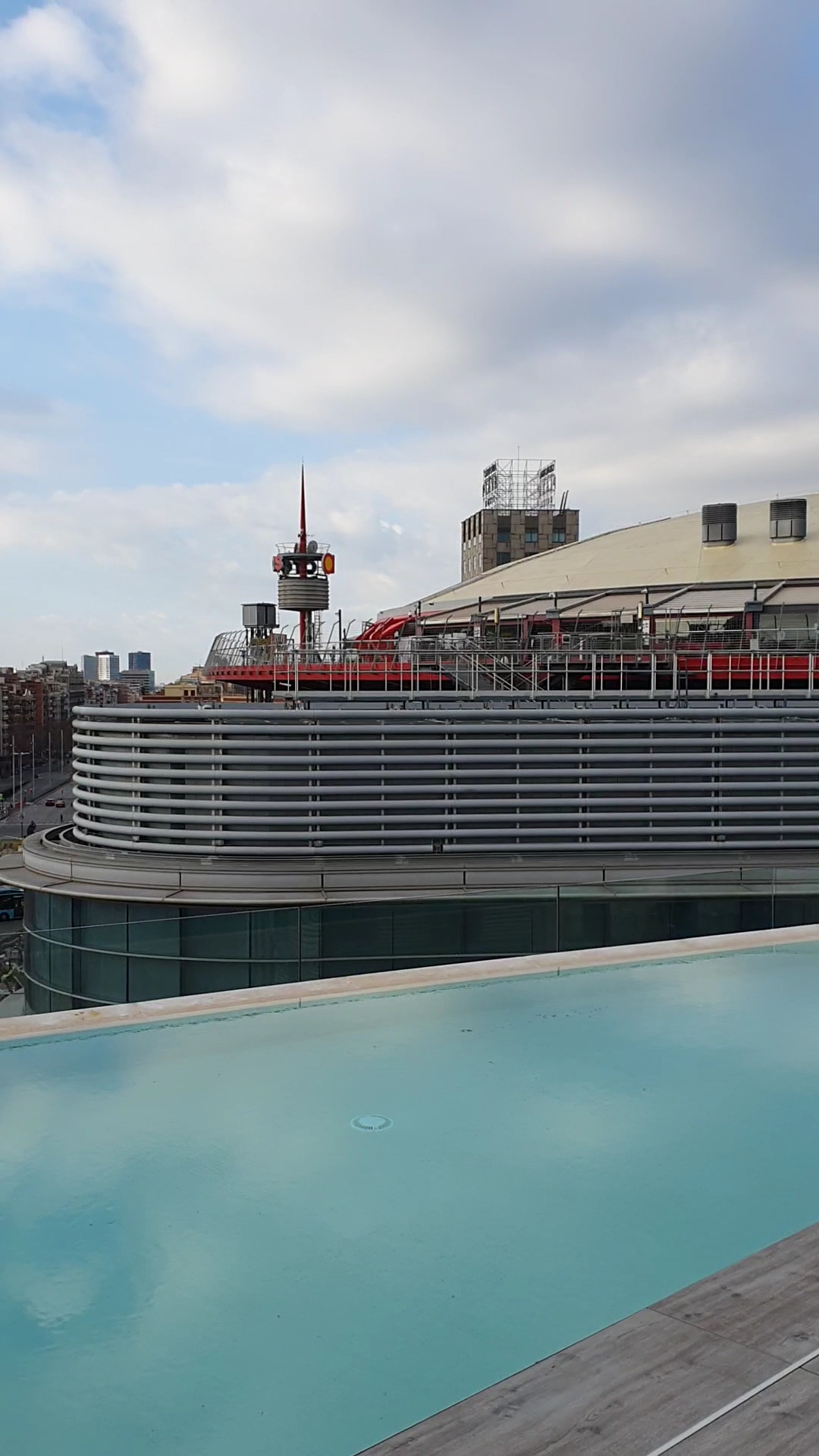 B Hotel